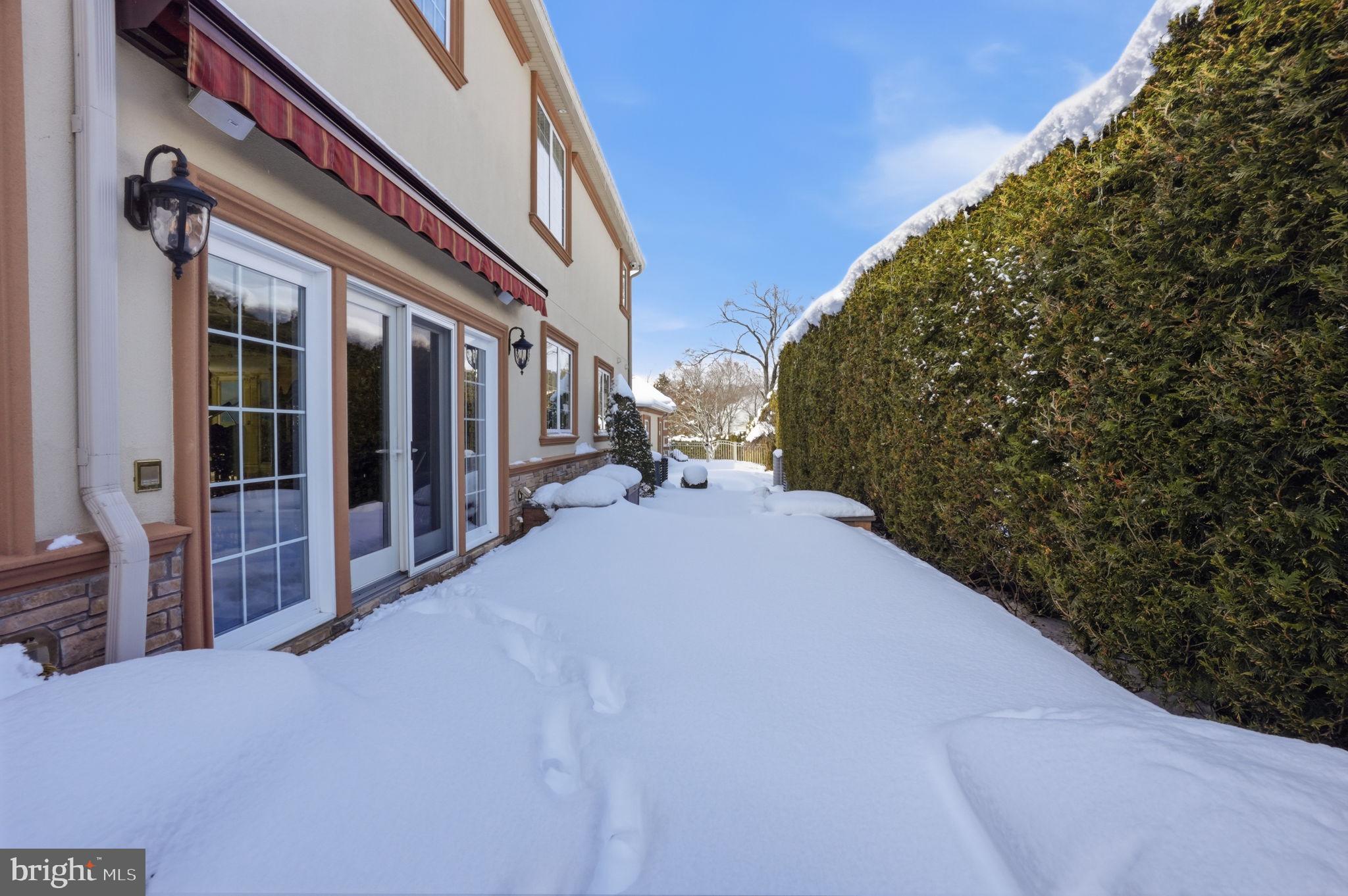 WASHINGTON CROSSING - Residential