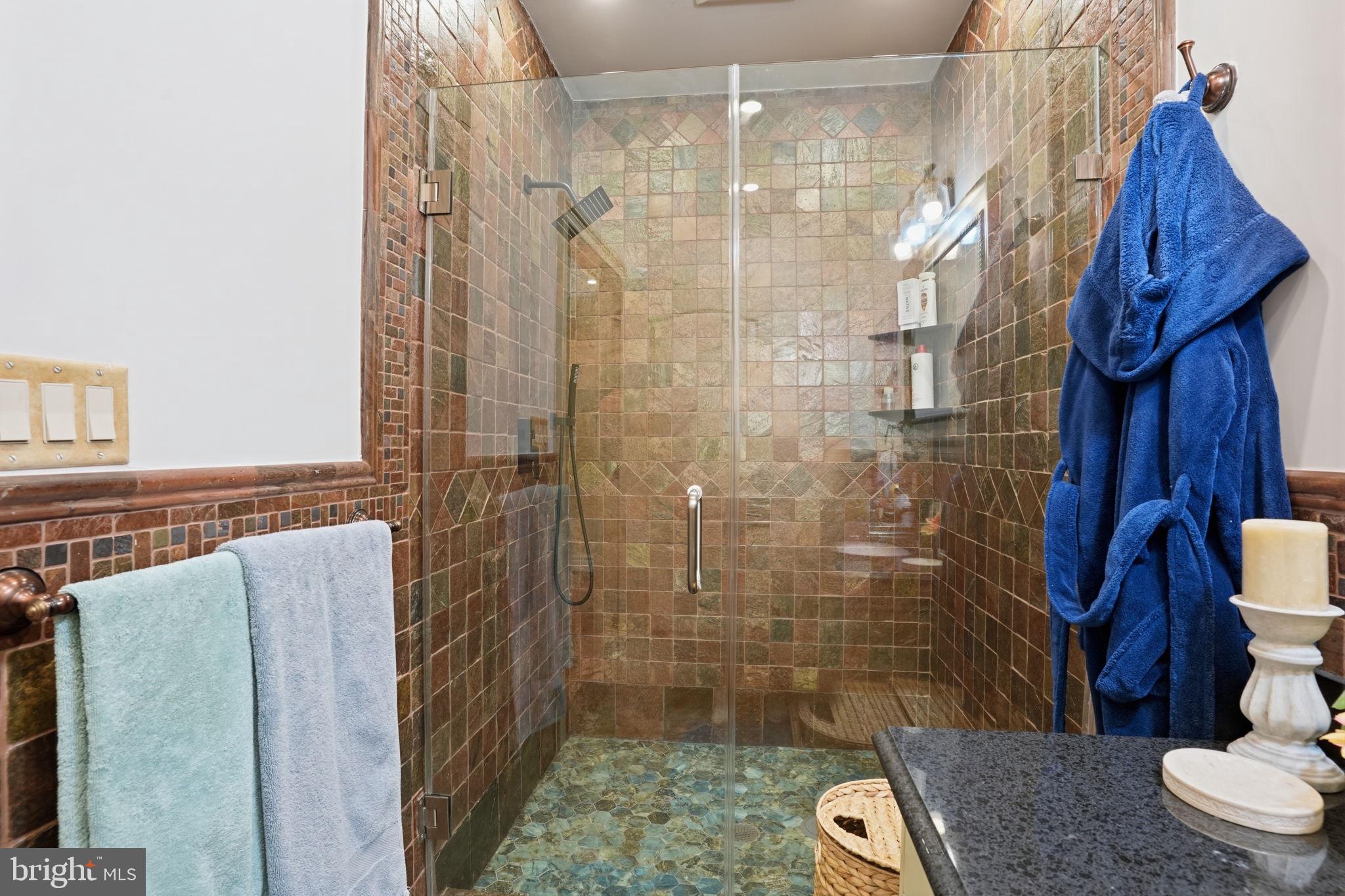 WASHINGTON CROSSING - Residential