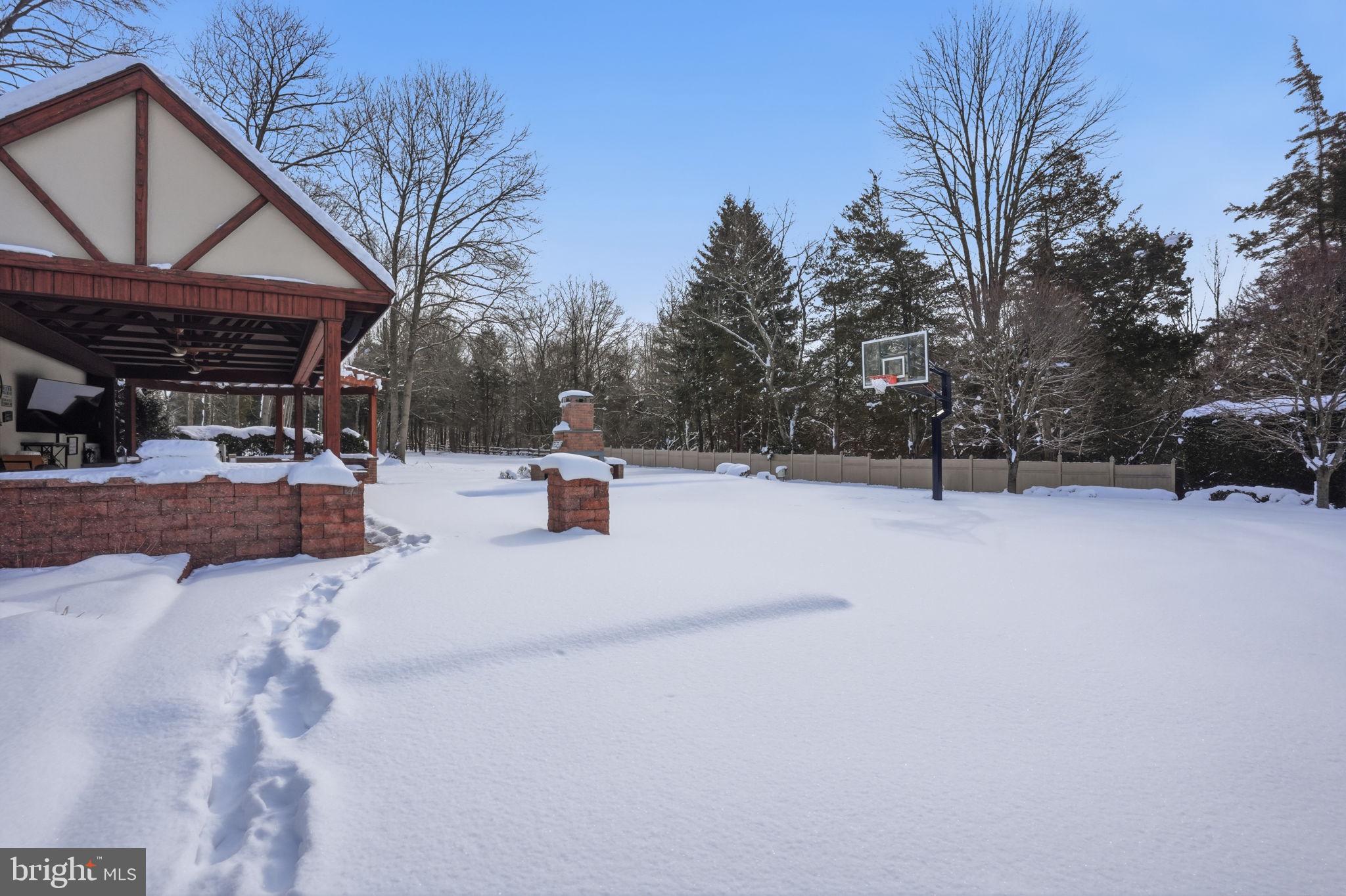 WASHINGTON CROSSING - Residential
