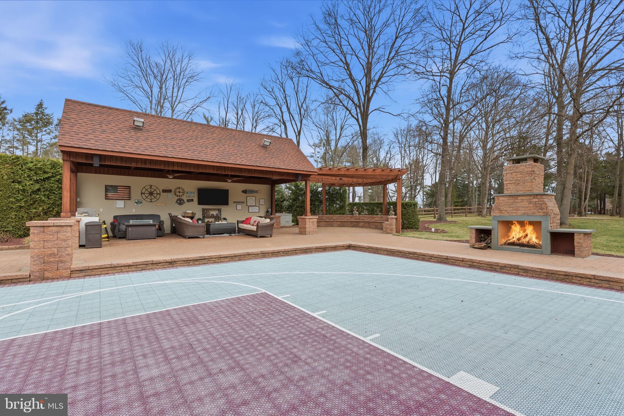 WASHINGTON CROSSING - Residential