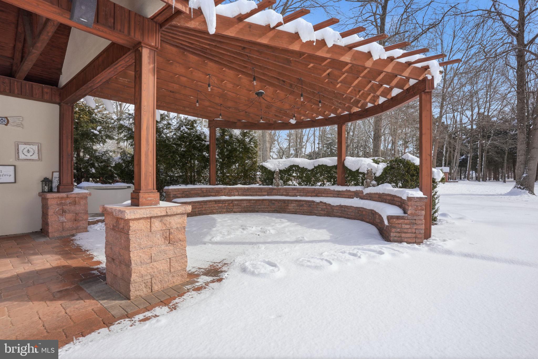 WASHINGTON CROSSING - Residential