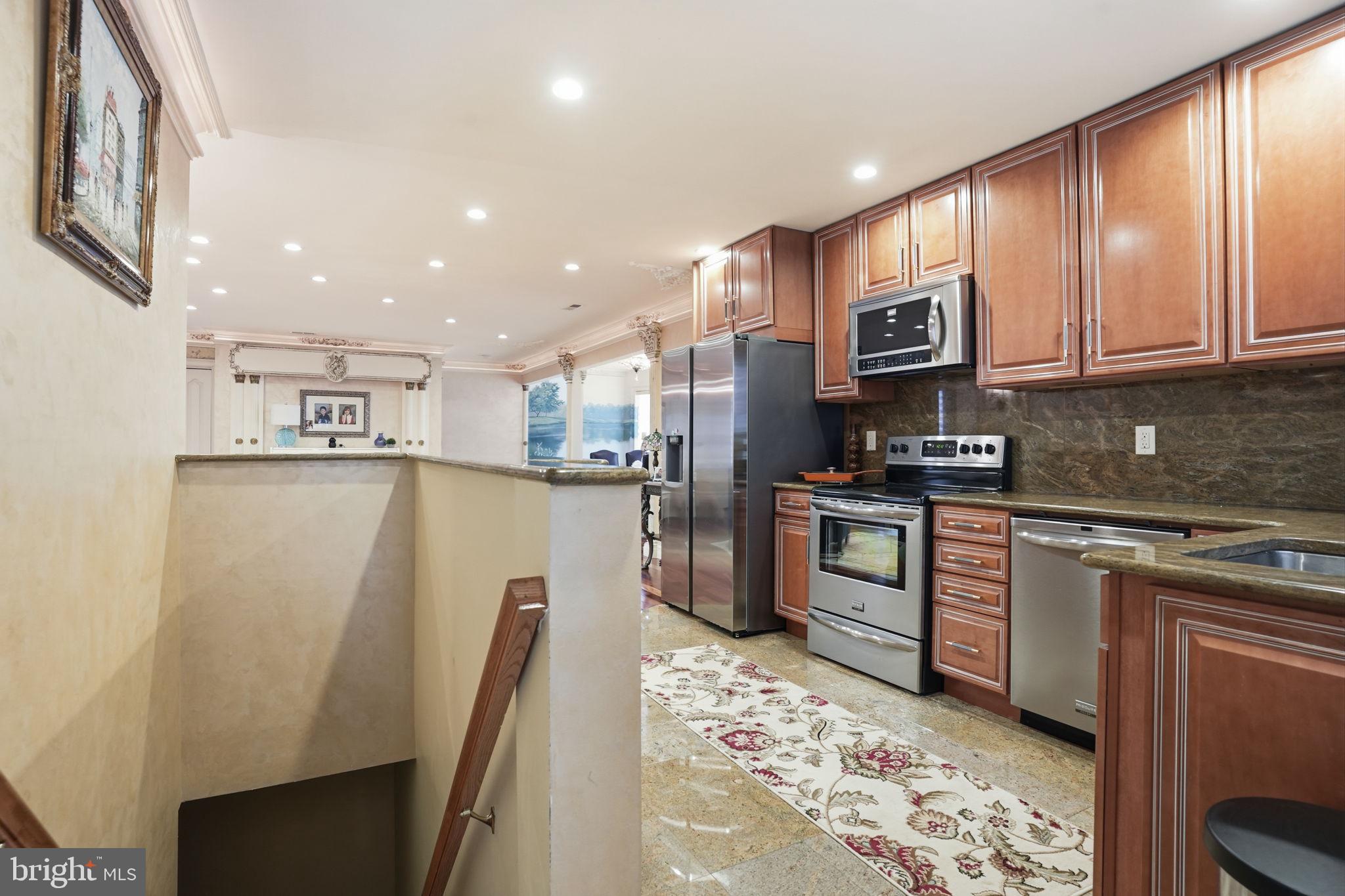 WASHINGTON CROSSING - Residential