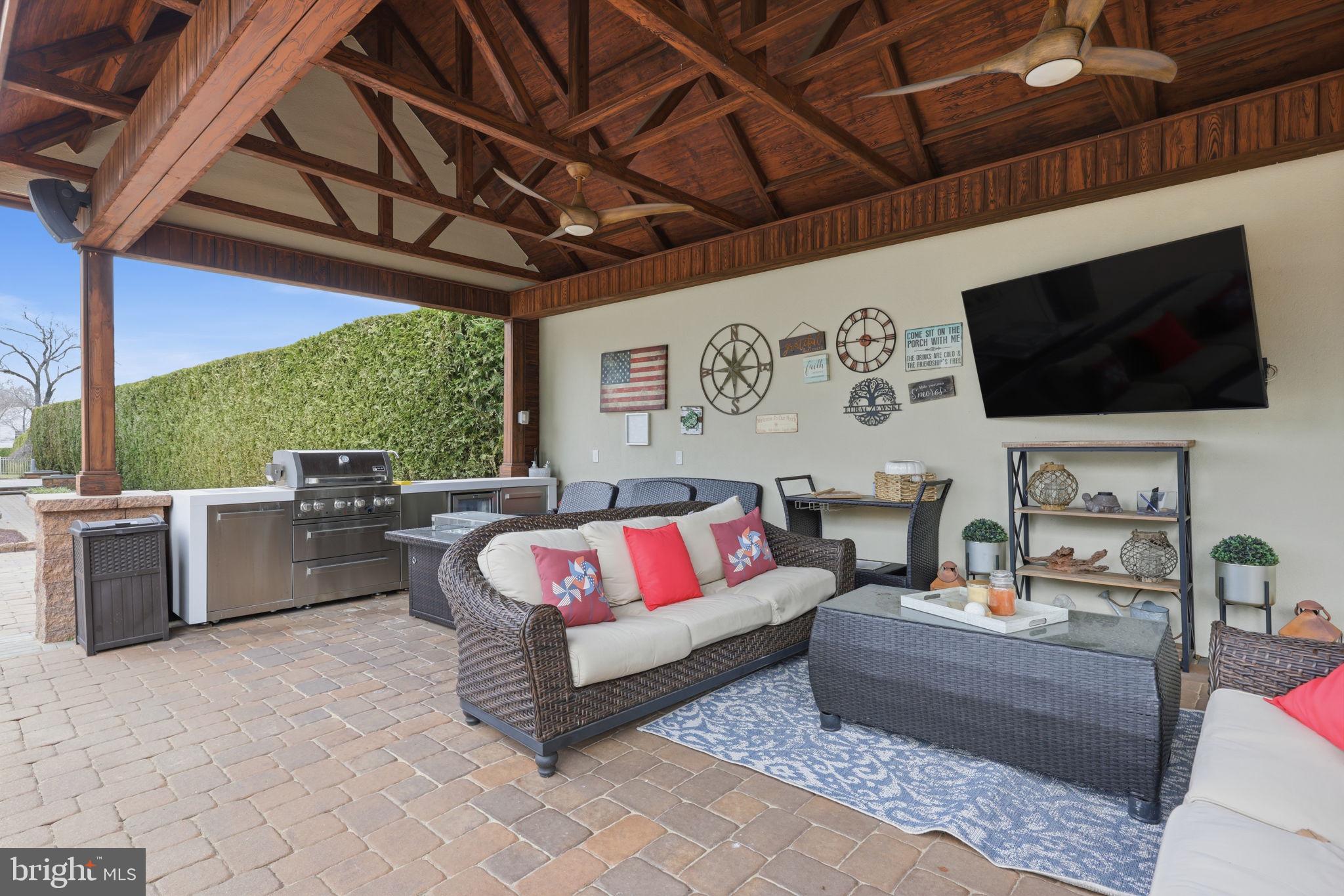 WASHINGTON CROSSING - Residential