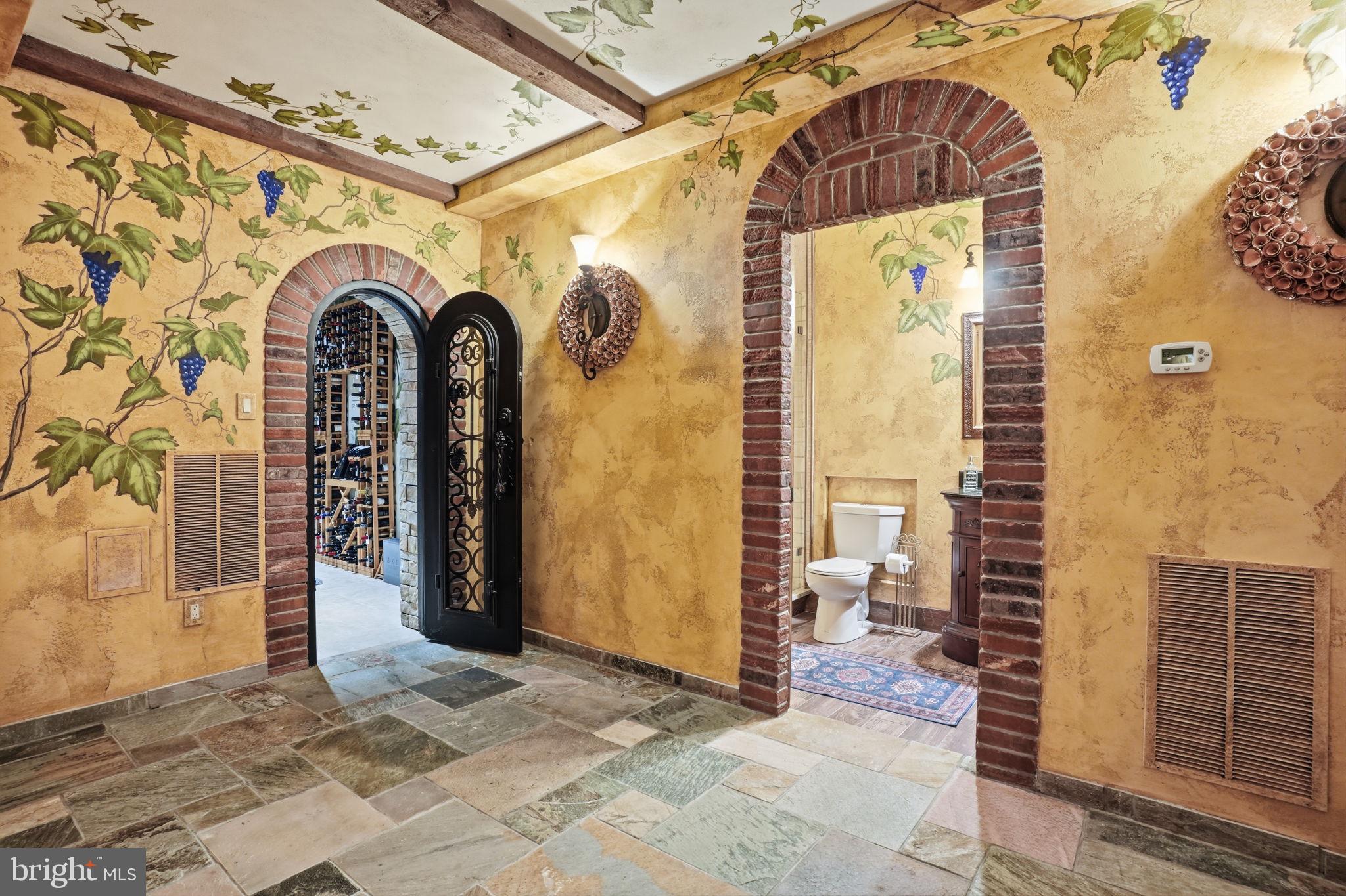 WASHINGTON CROSSING - Residential