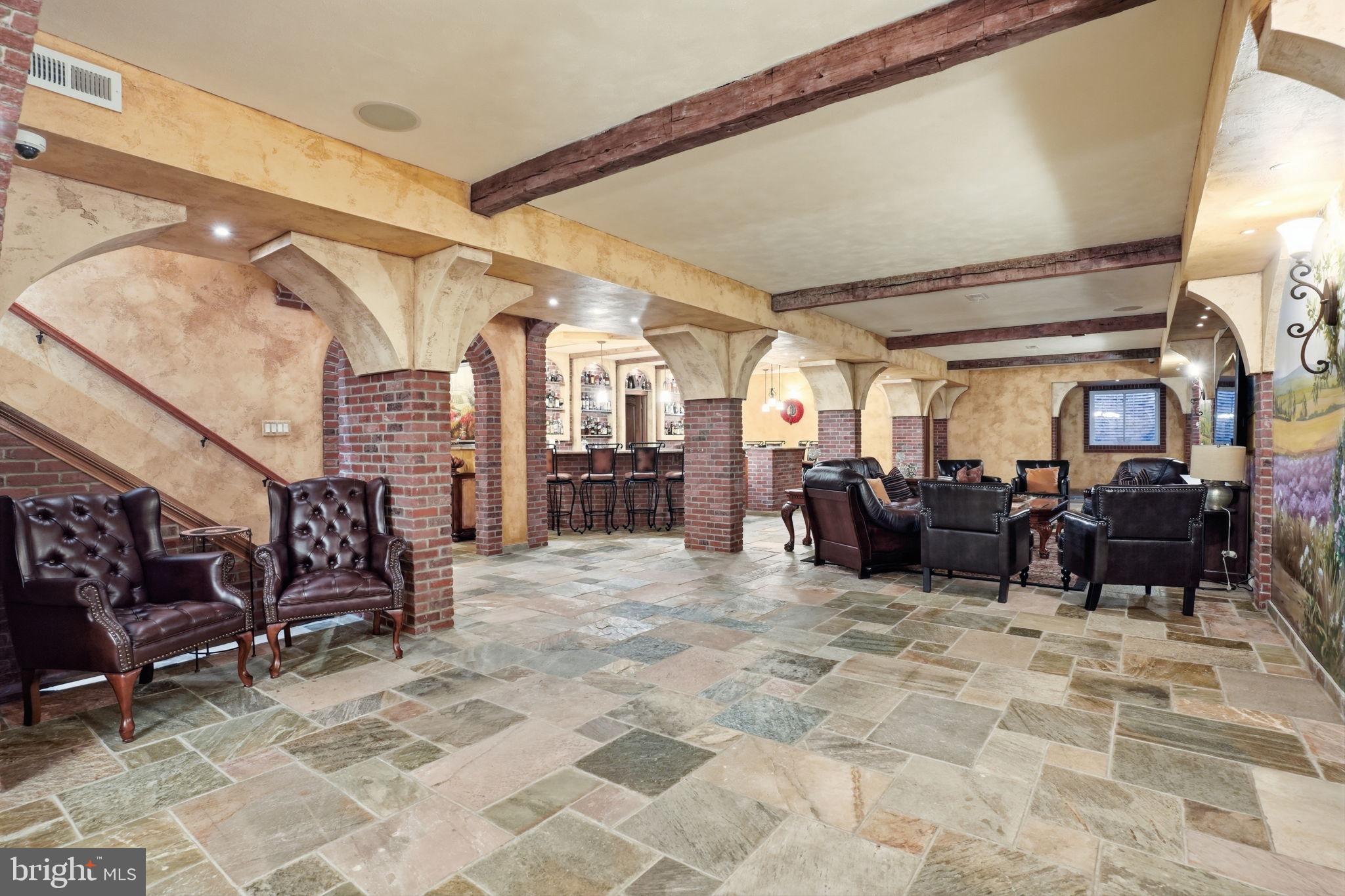 WASHINGTON CROSSING - Residential