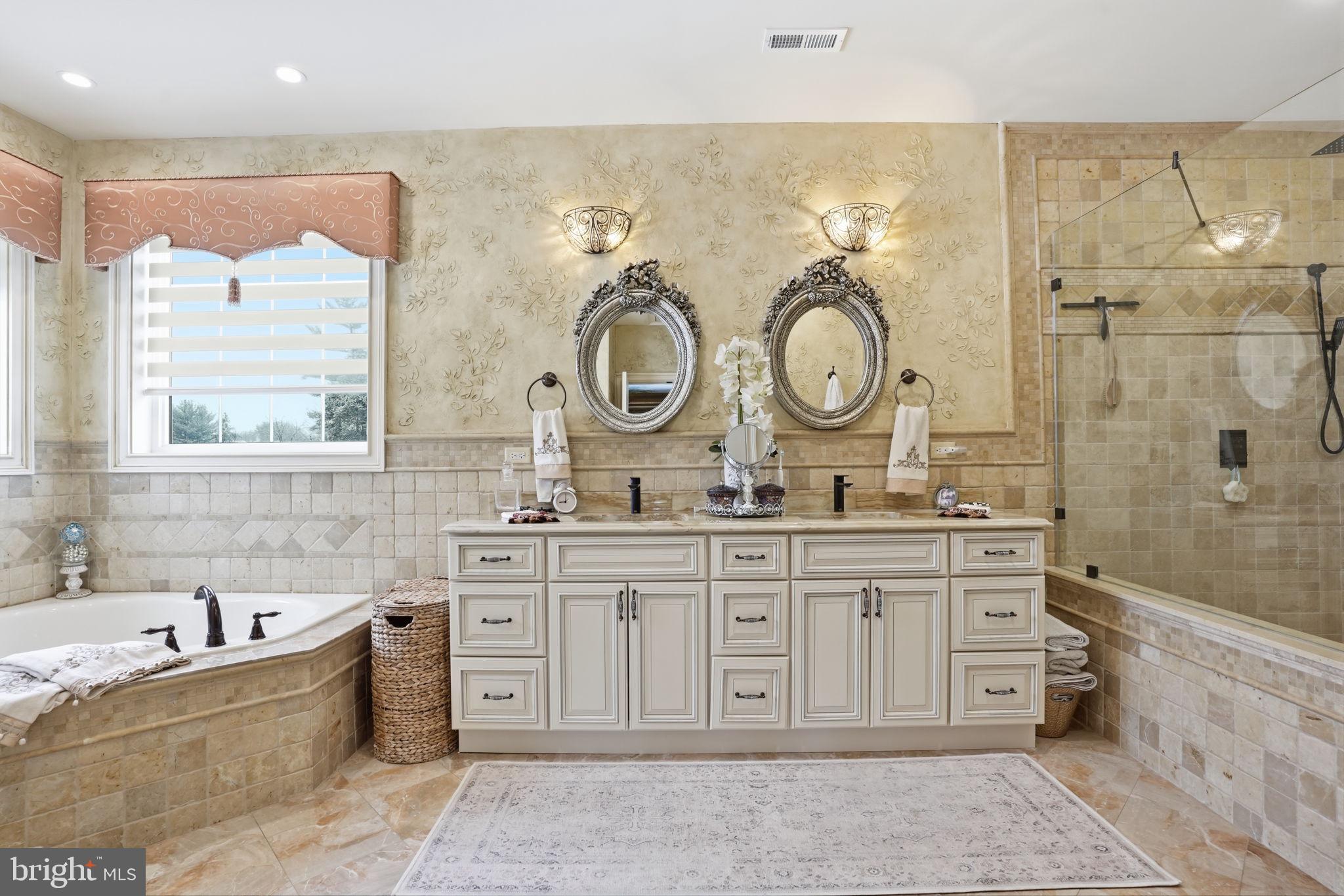 WASHINGTON CROSSING - Residential