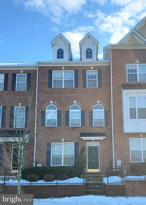 327 Lenape Way, Claymont, DE MLS: DENC2098172