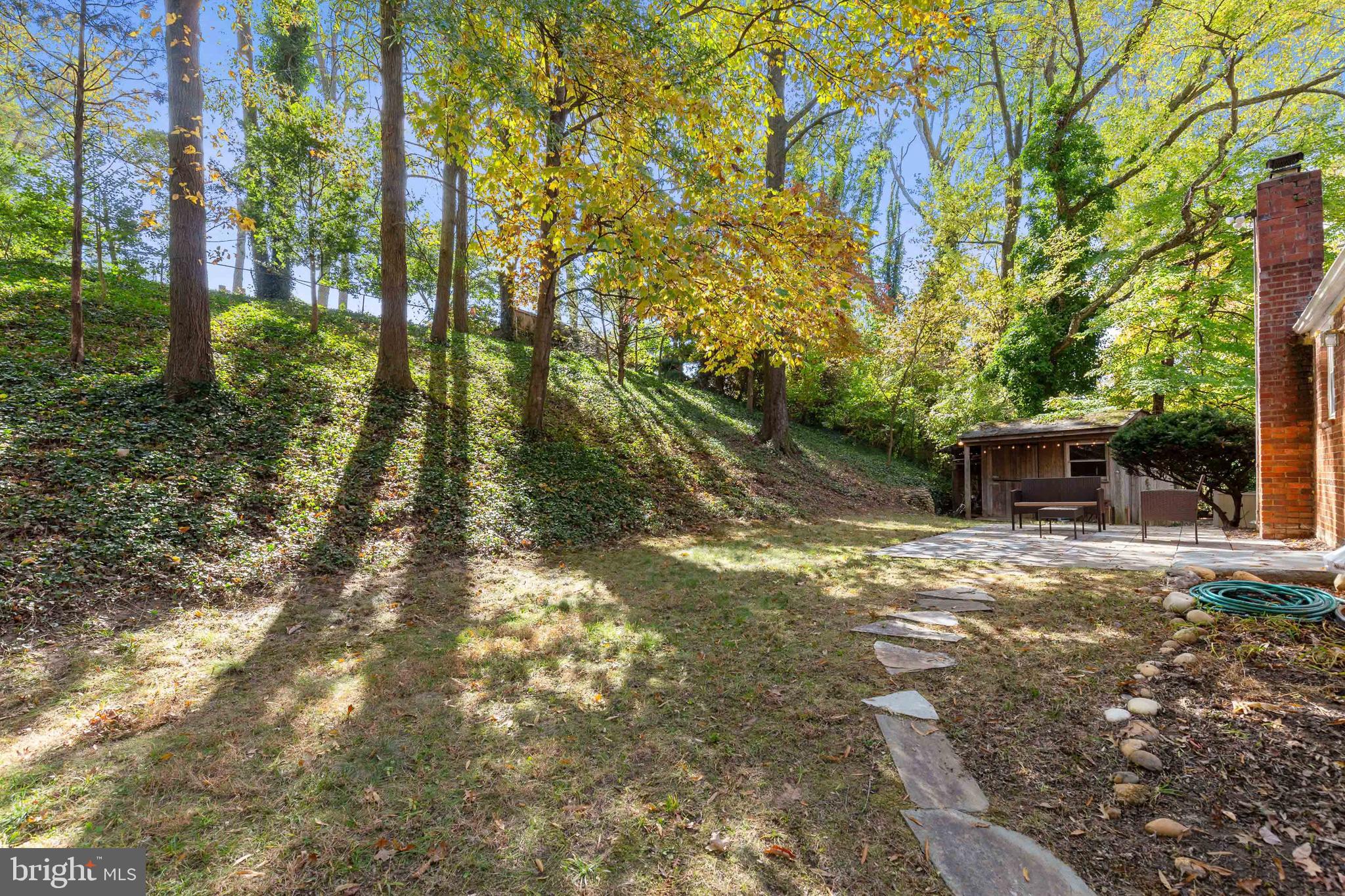 DONNA LEE GARDENS - Residential