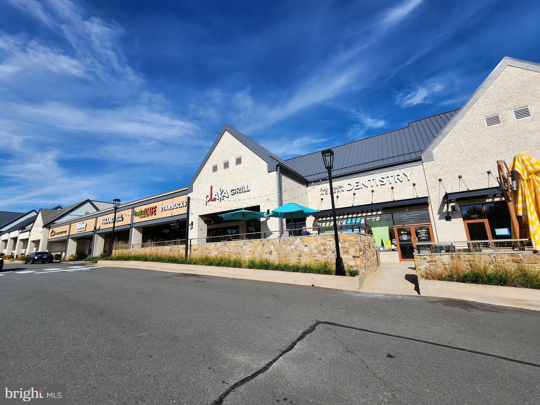 DONNA LEE GARDENS - Residential