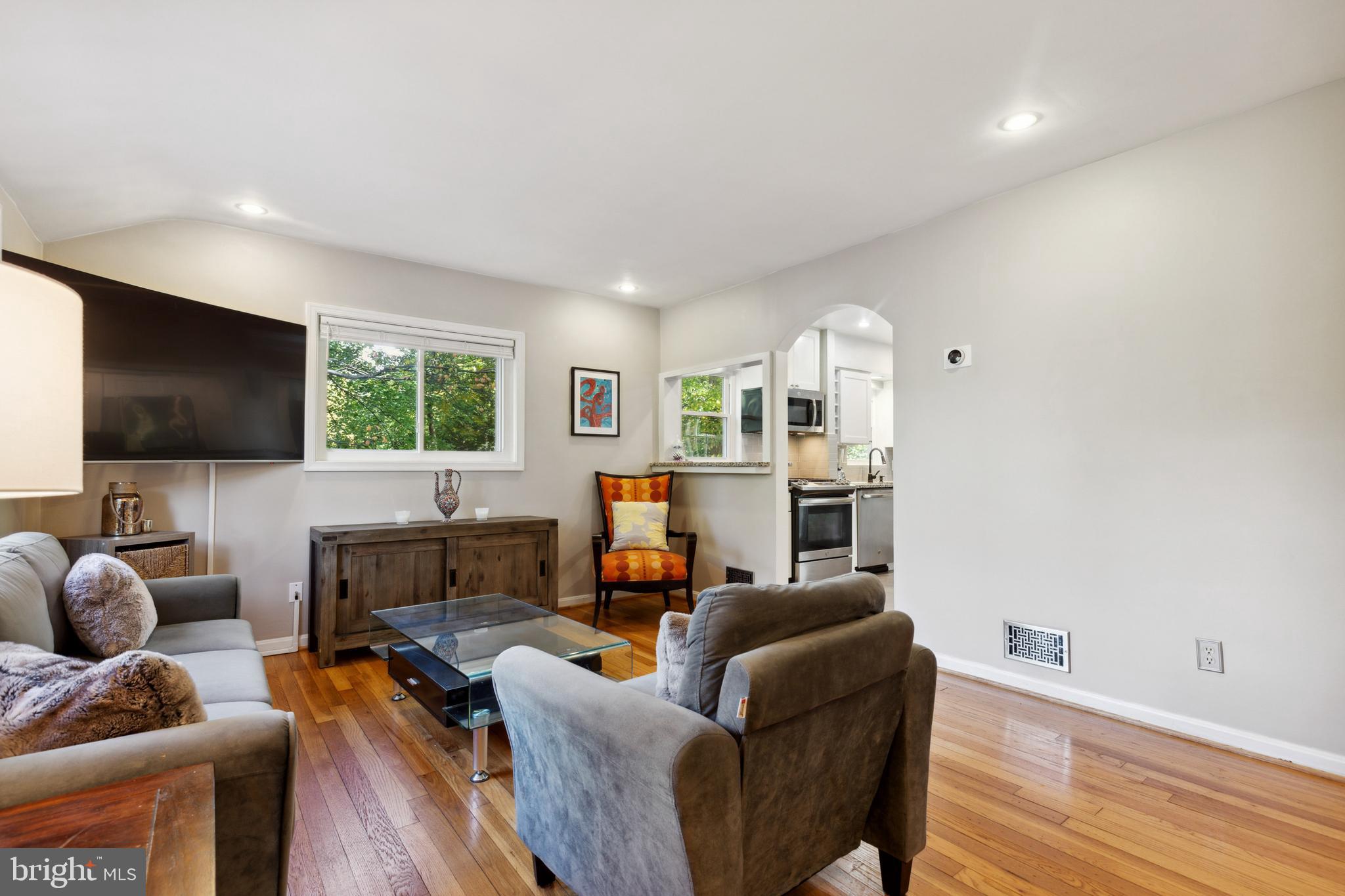 DONNA LEE GARDENS - Residential