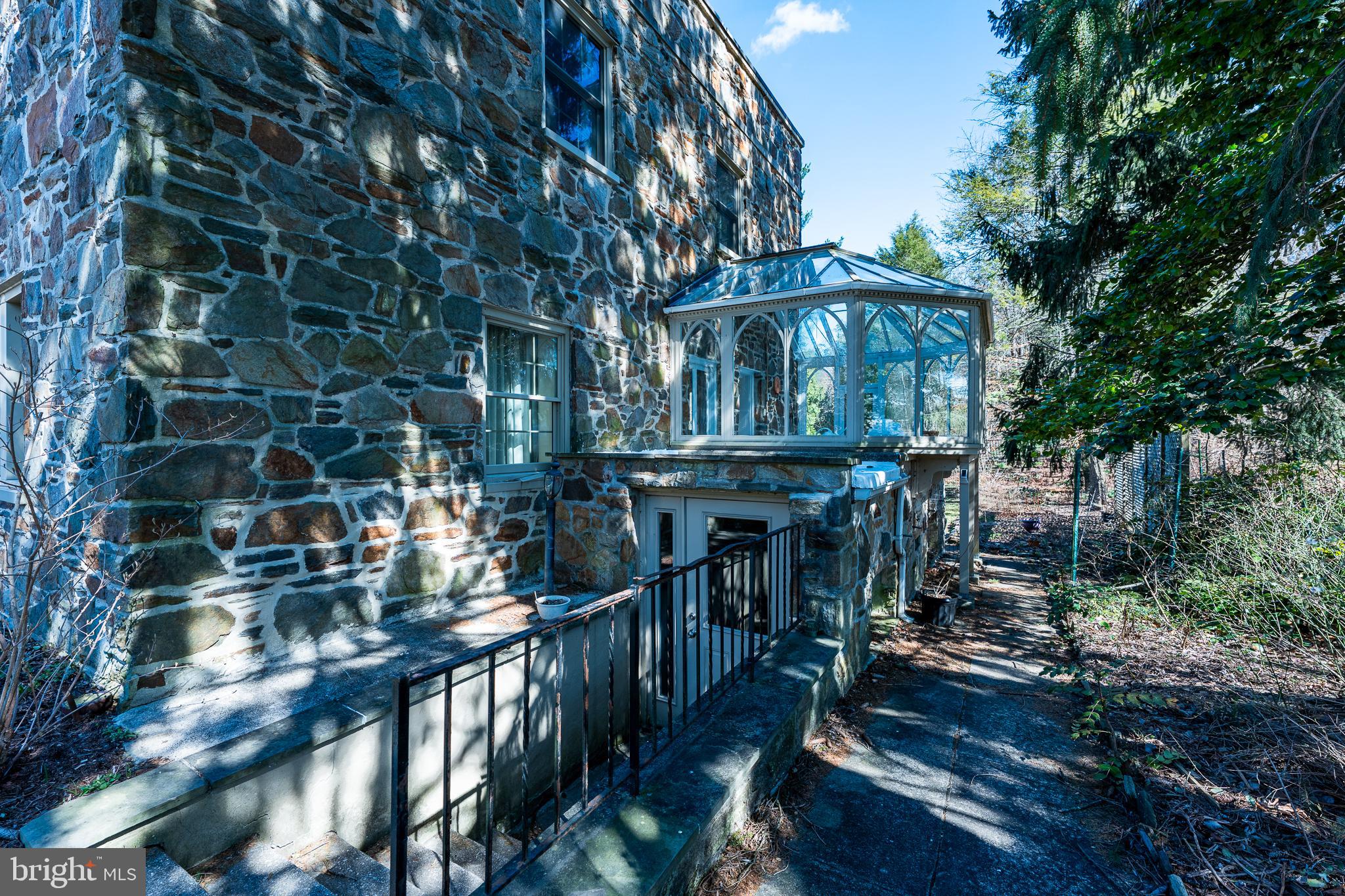 TOWSON ESTATES - Residential