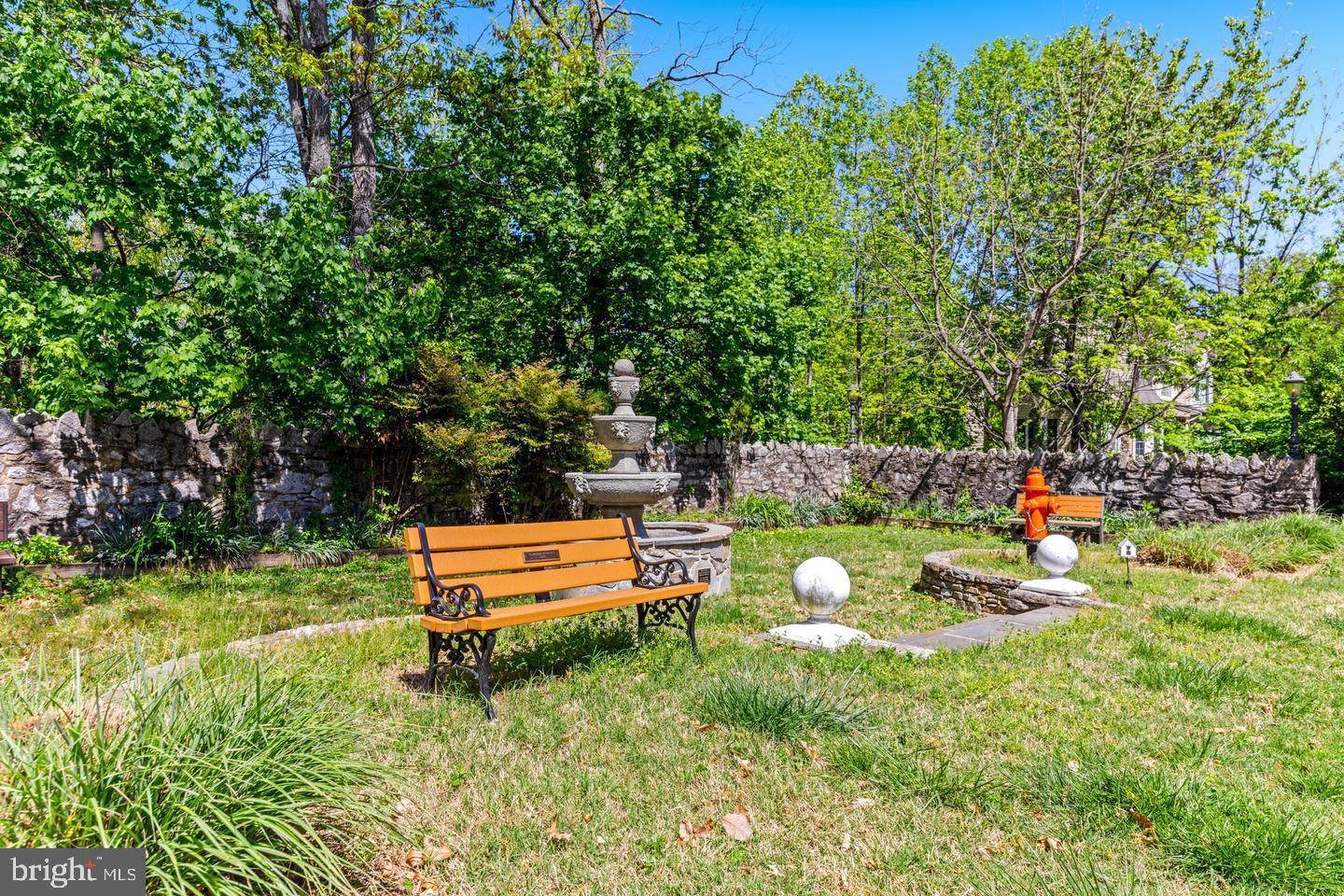 TOWSON ESTATES - Residential