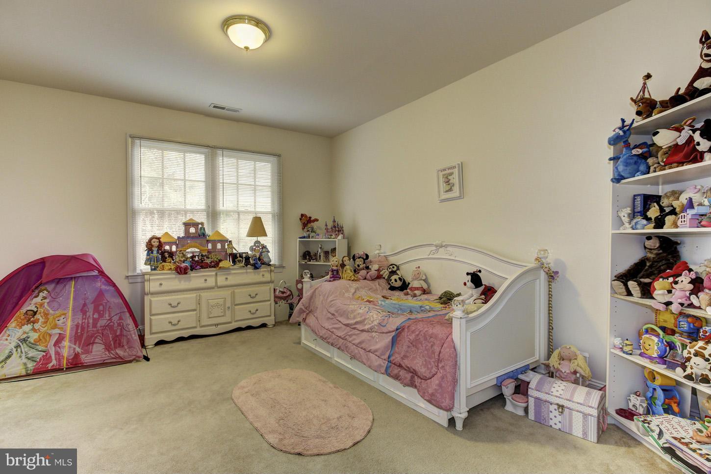 LOCUST RIDGE - Residential