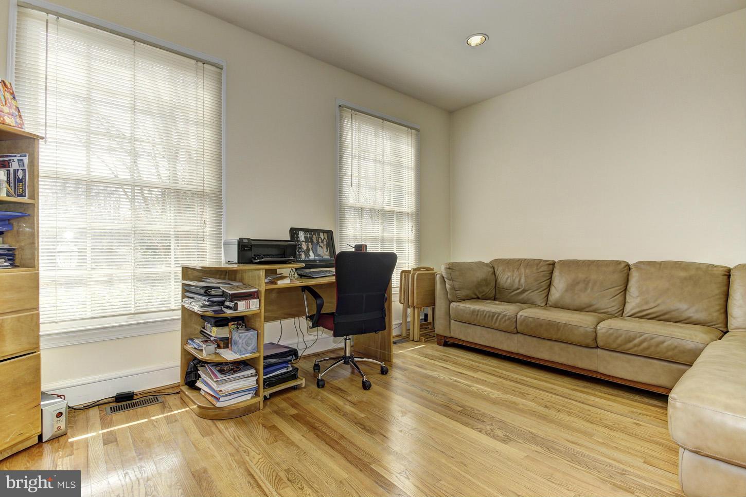 LOCUST RIDGE - Residential