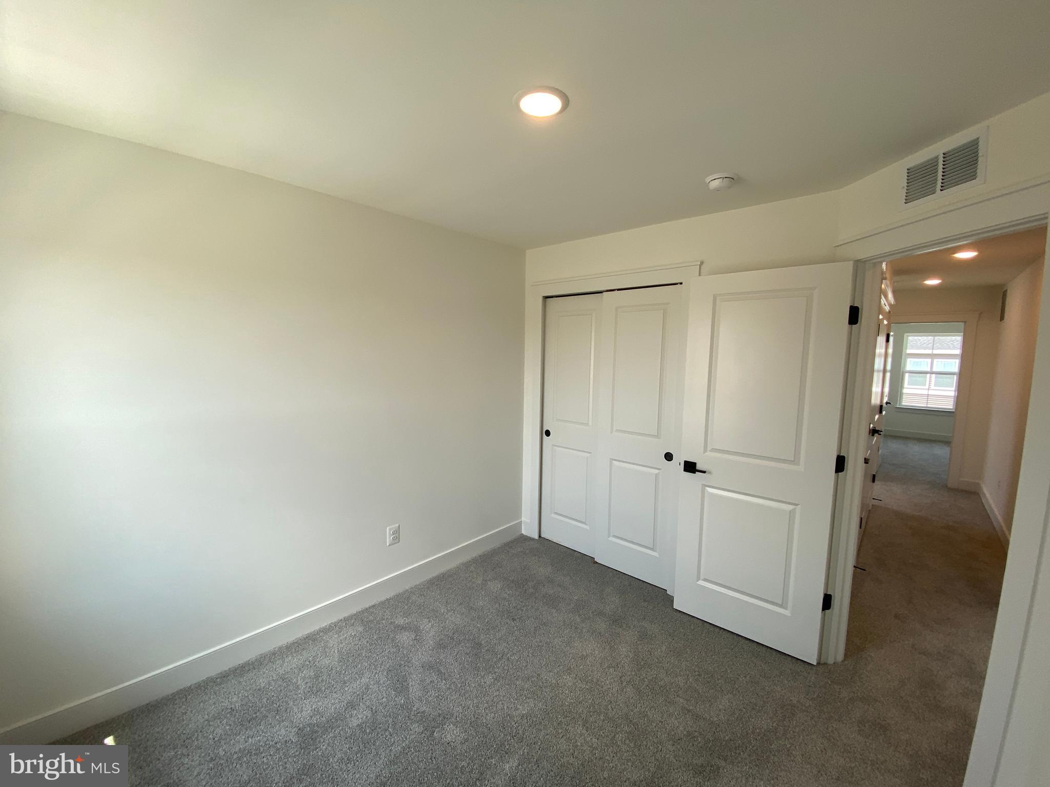 THE GROVE AT JACKSON VILLAGE - Residential Lease