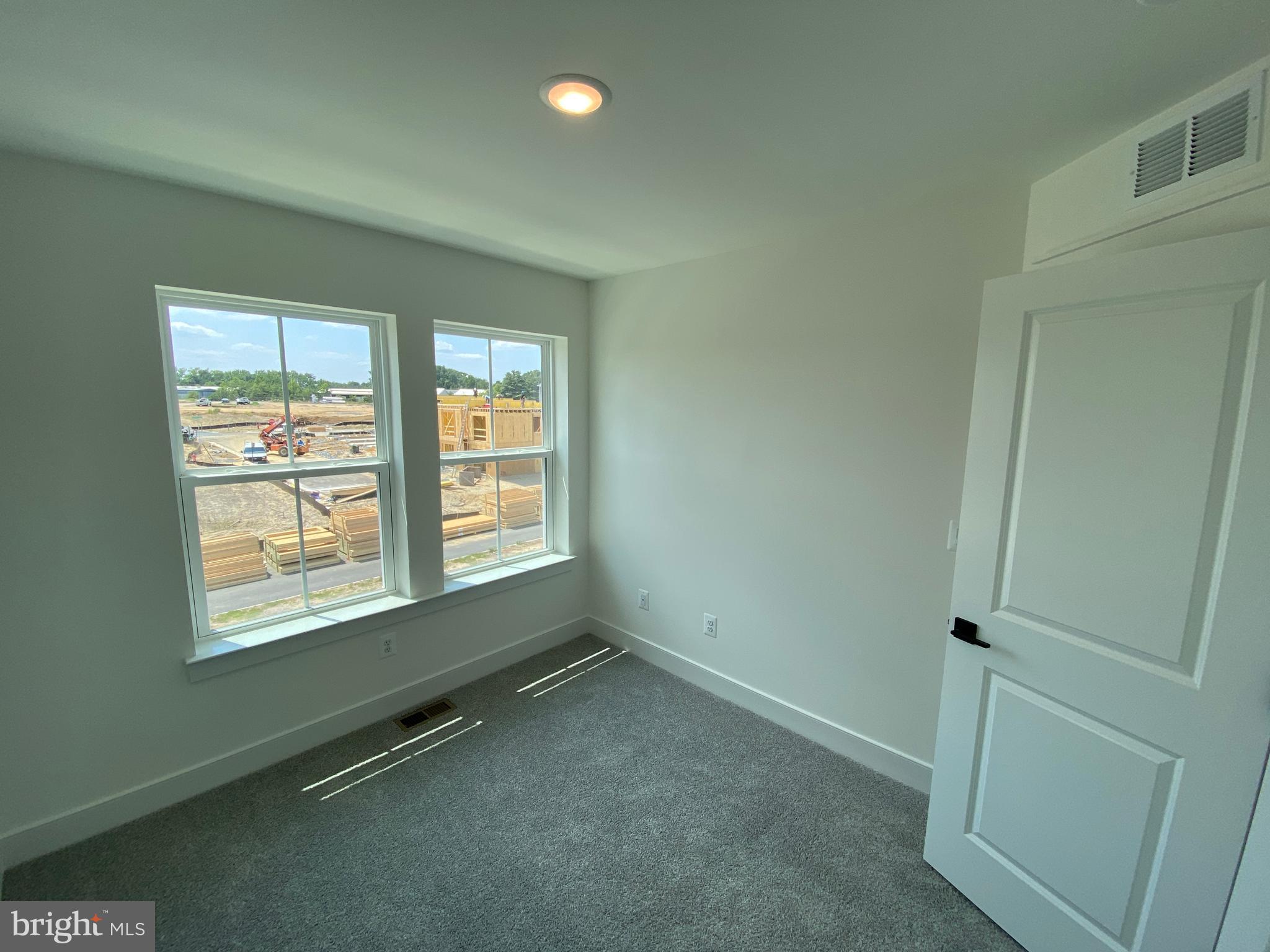 THE GROVE AT JACKSON VILLAGE - Residential Lease