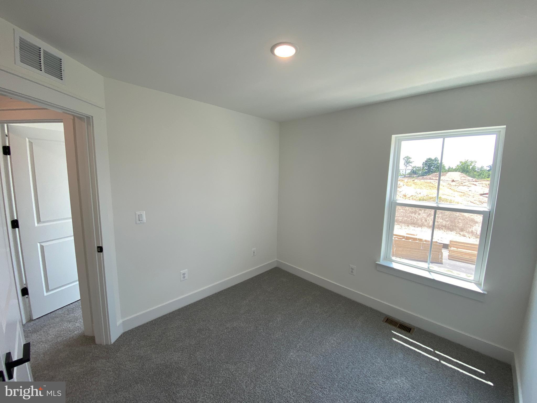 THE GROVE AT JACKSON VILLAGE - Residential Lease