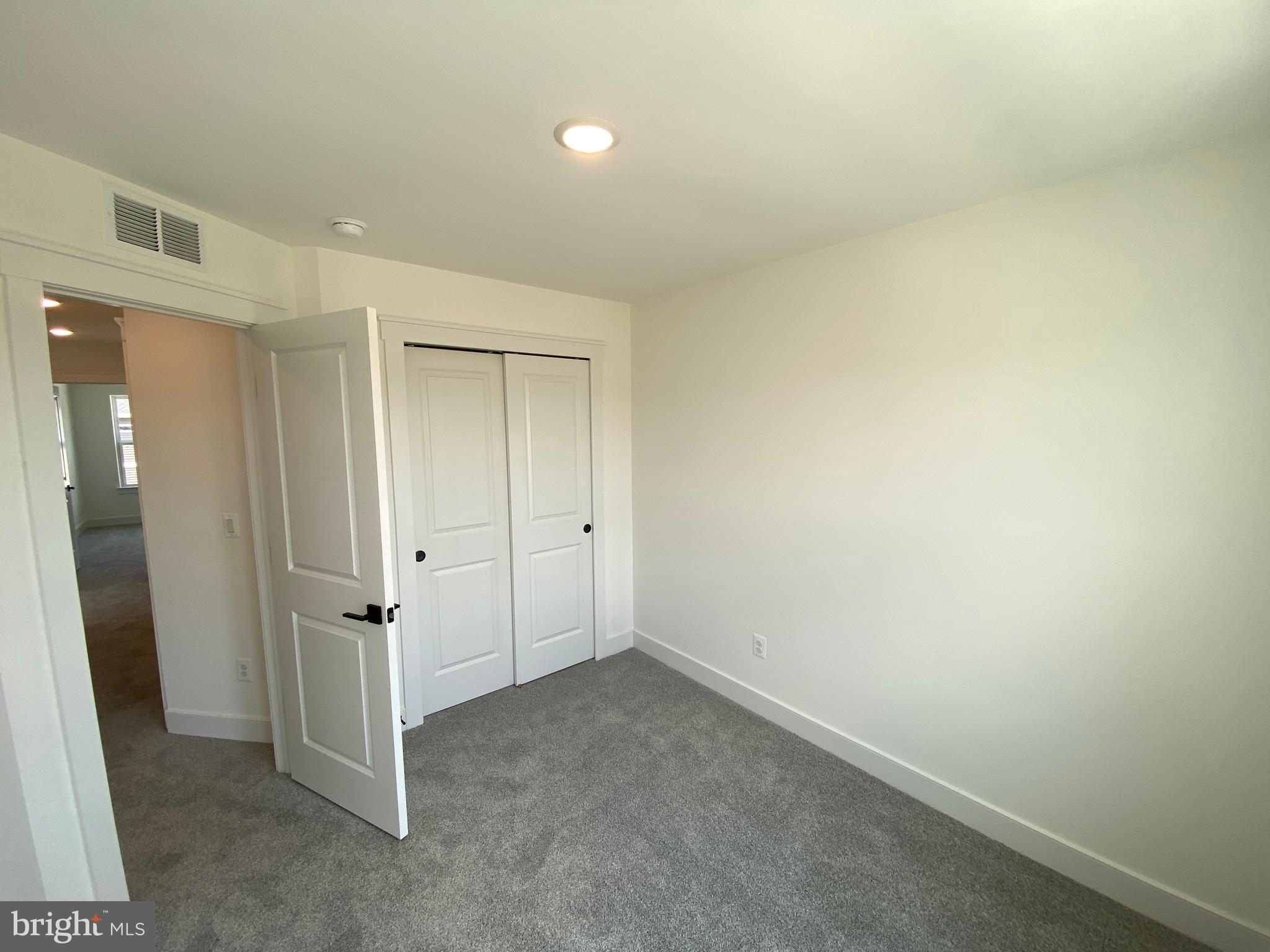 THE GROVE AT JACKSON VILLAGE - Residential Lease