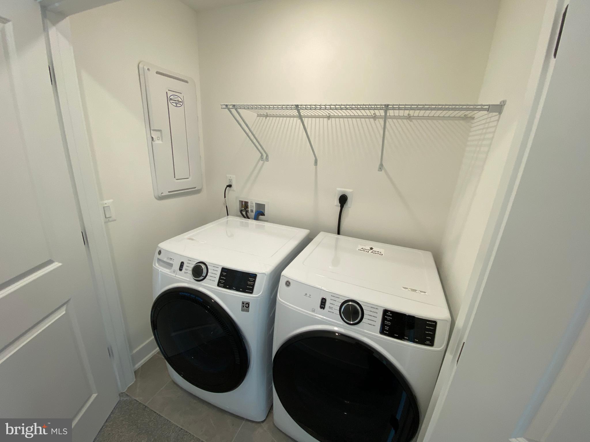 THE GROVE AT JACKSON VILLAGE - Residential Lease