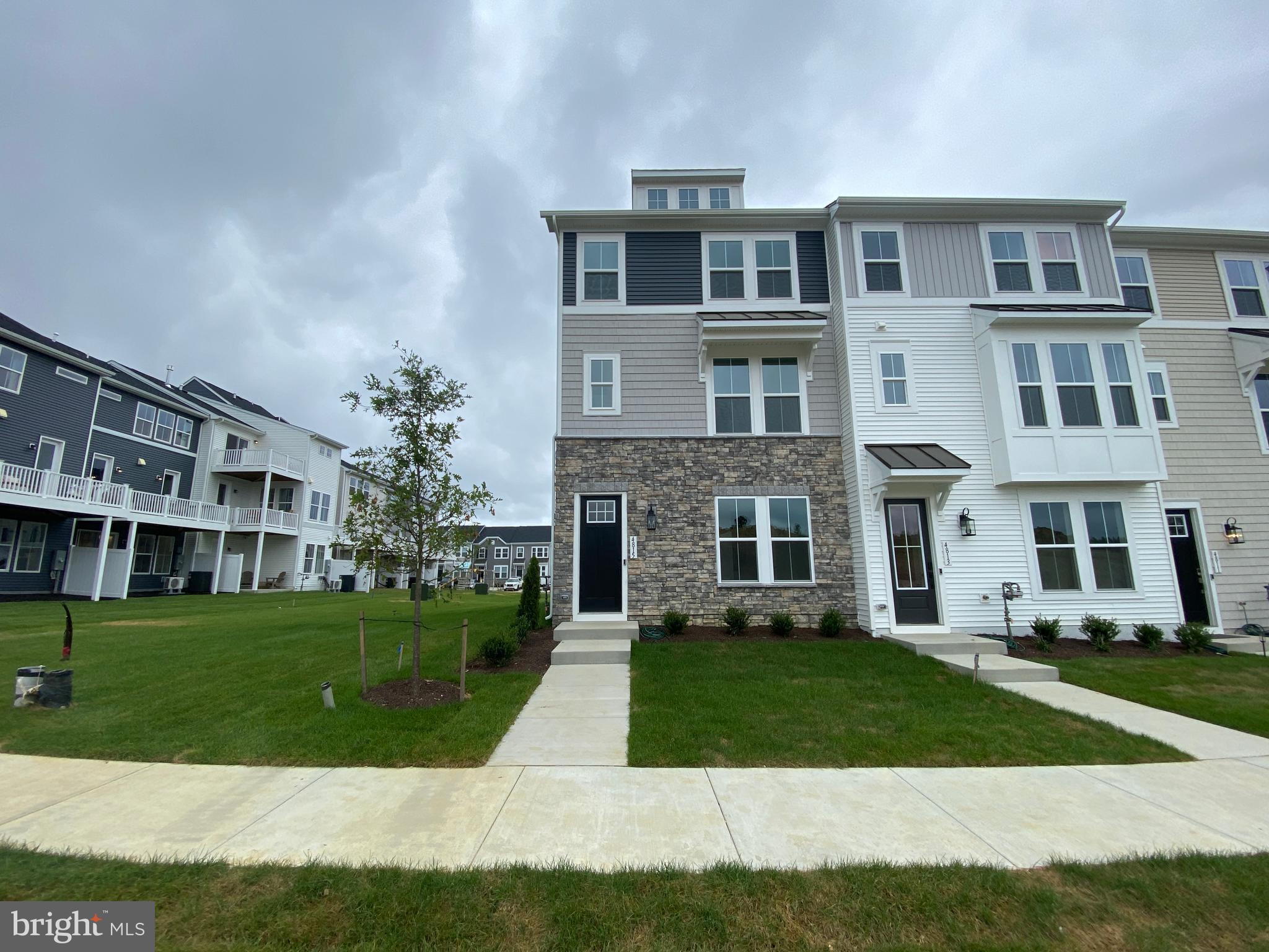 THE GROVE AT JACKSON VILLAGE - Residential Lease