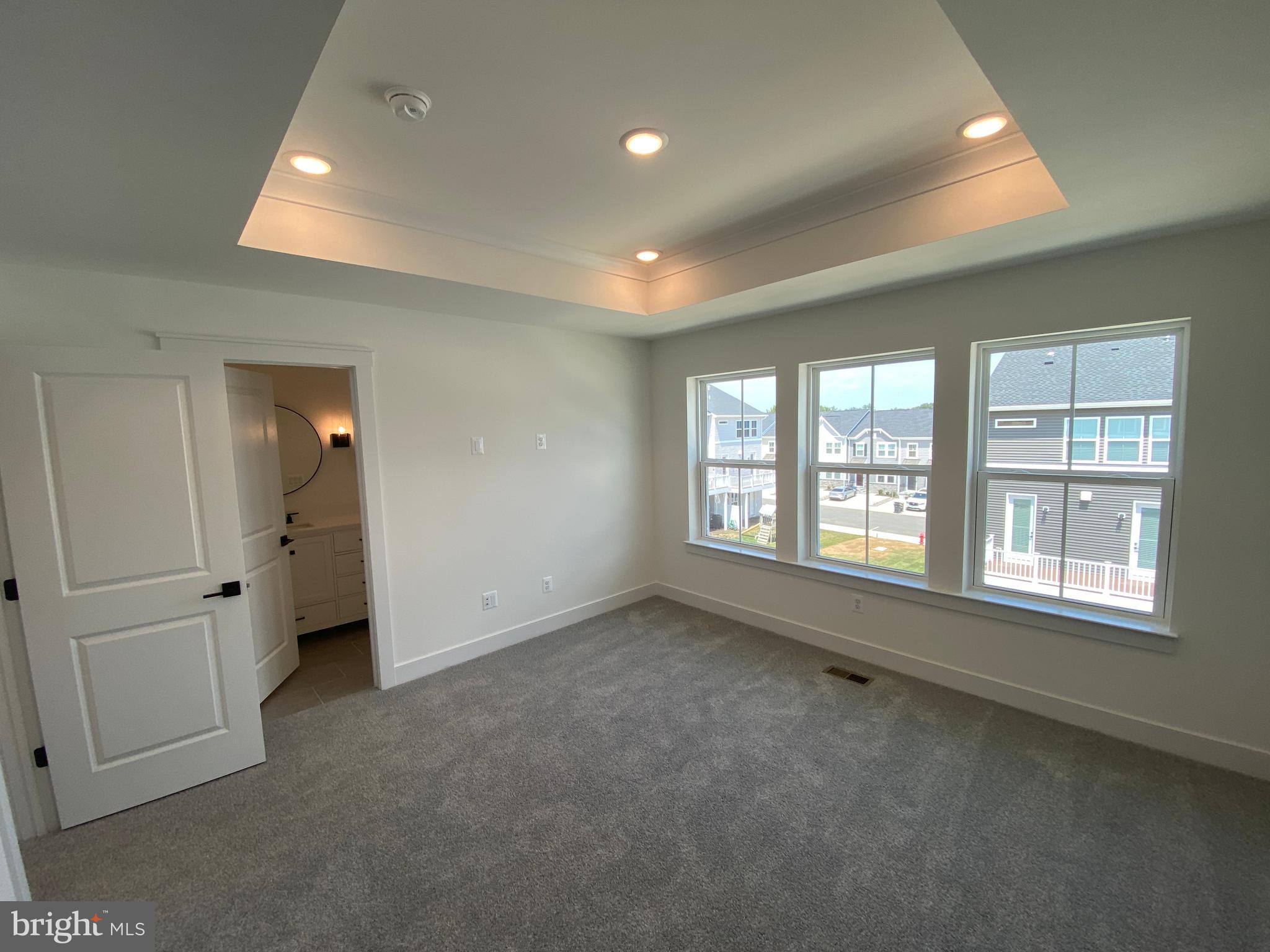 THE GROVE AT JACKSON VILLAGE - Residential Lease