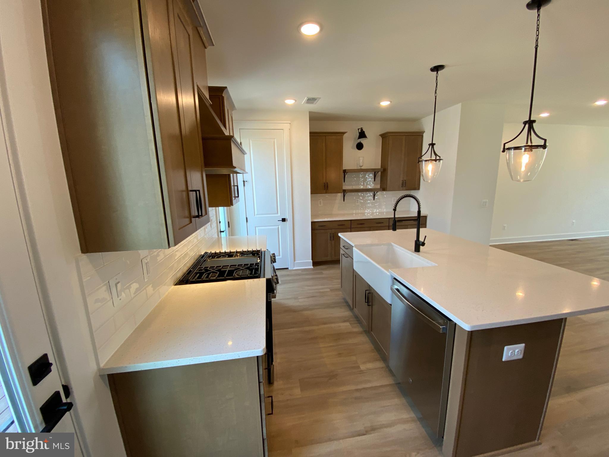 THE GROVE AT JACKSON VILLAGE - Residential Lease