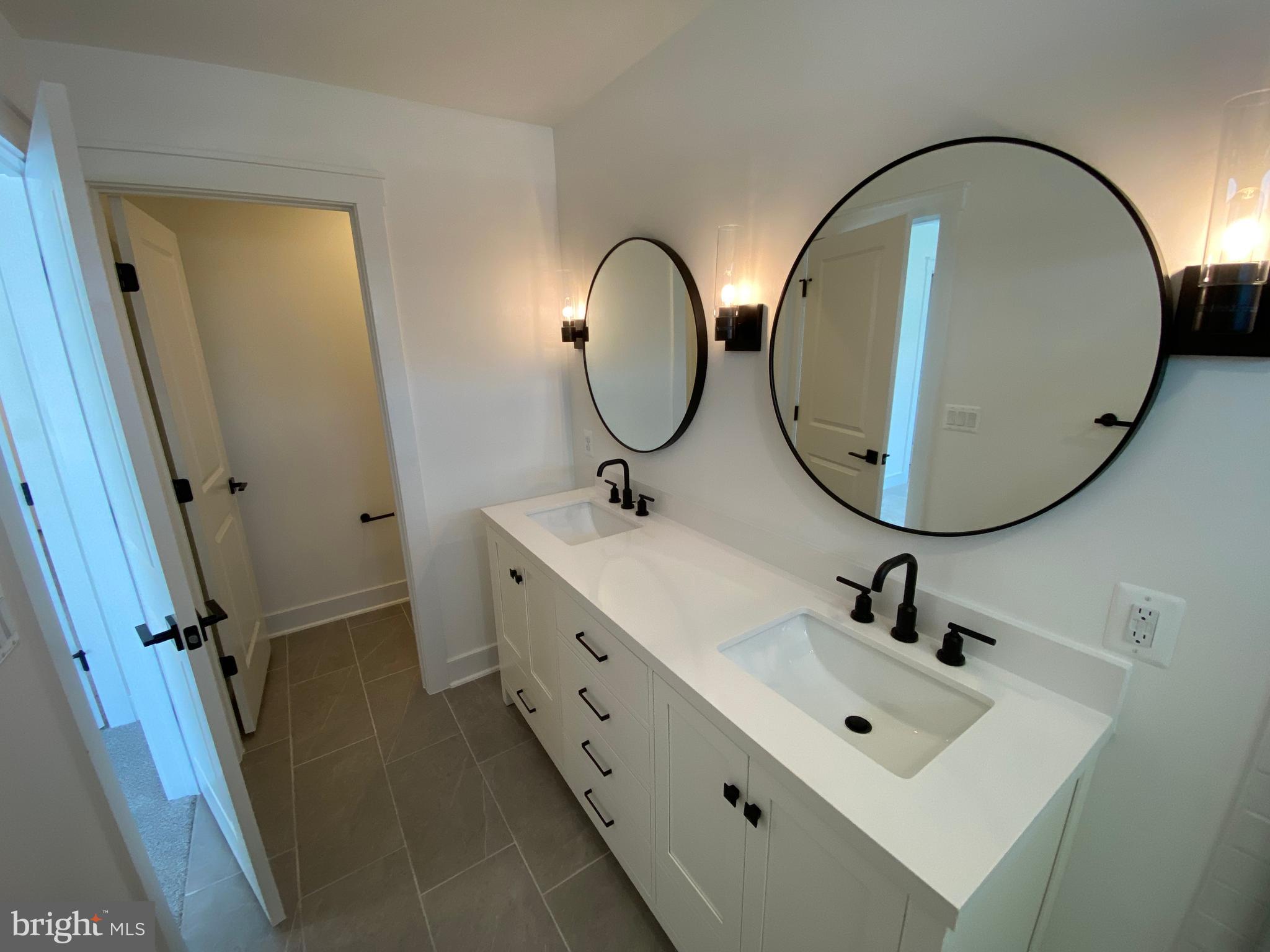 THE GROVE AT JACKSON VILLAGE - Residential Lease