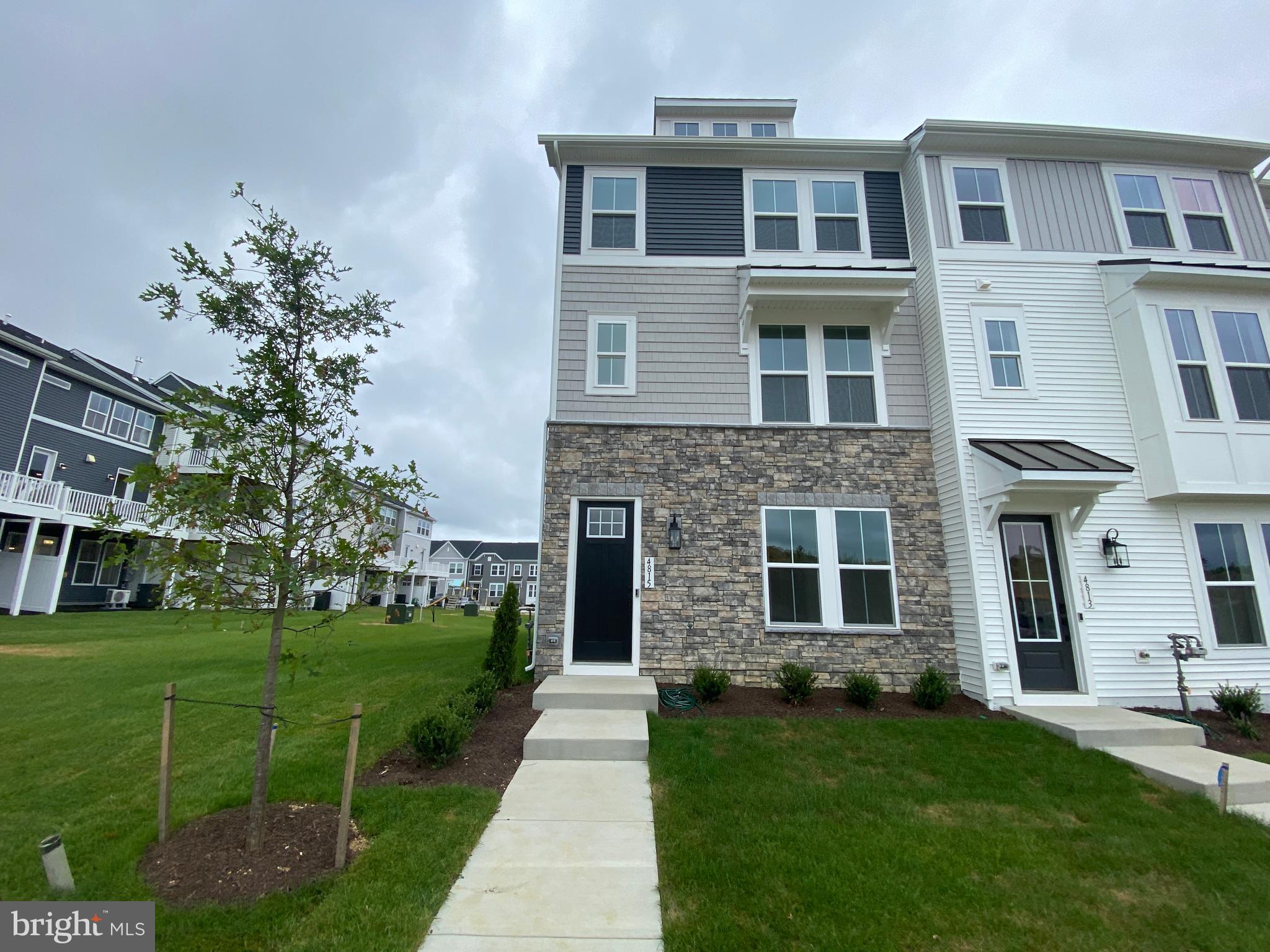 THE GROVE AT JACKSON VILLAGE - Residential Lease