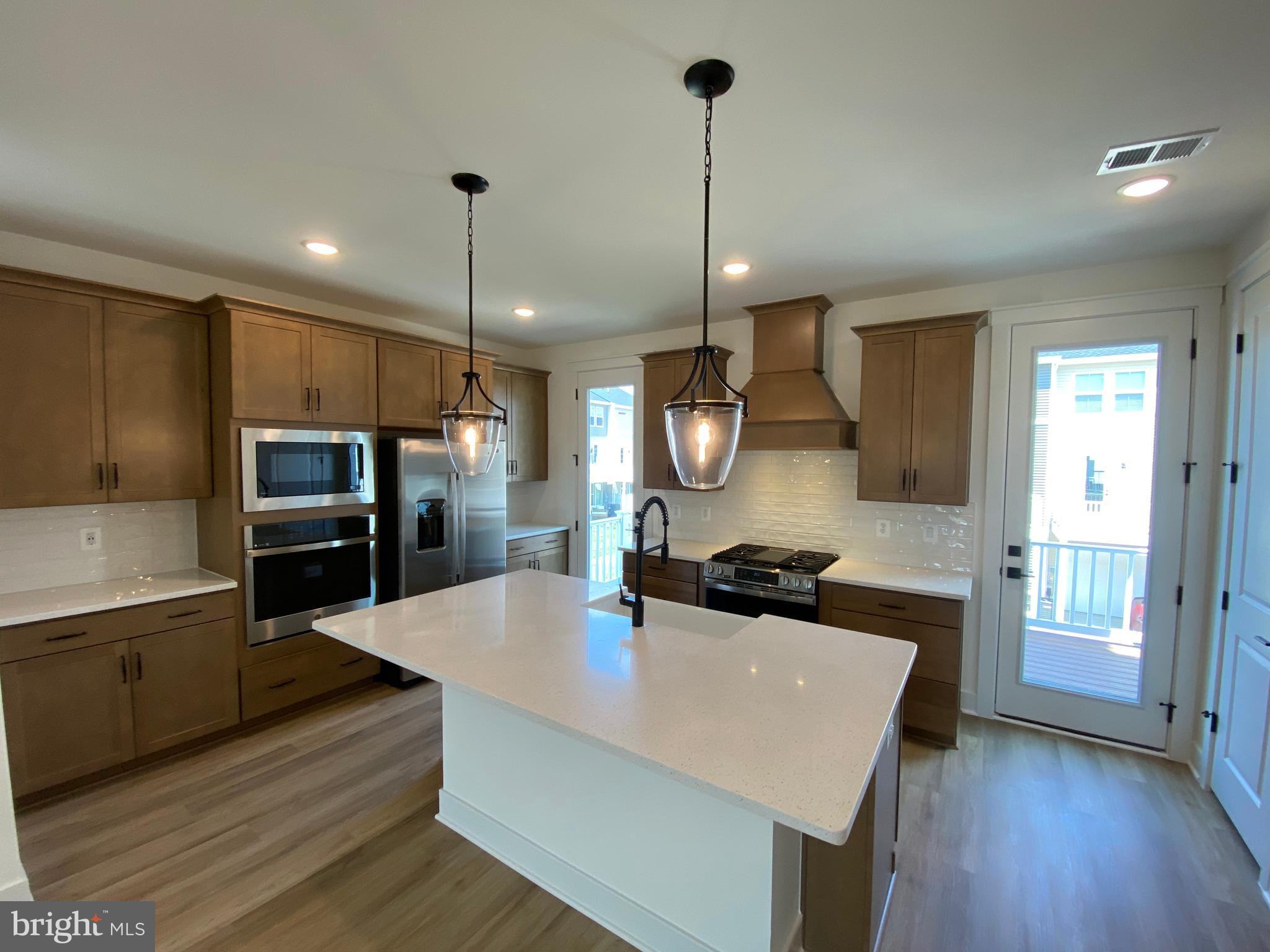 THE GROVE AT JACKSON VILLAGE - Residential Lease