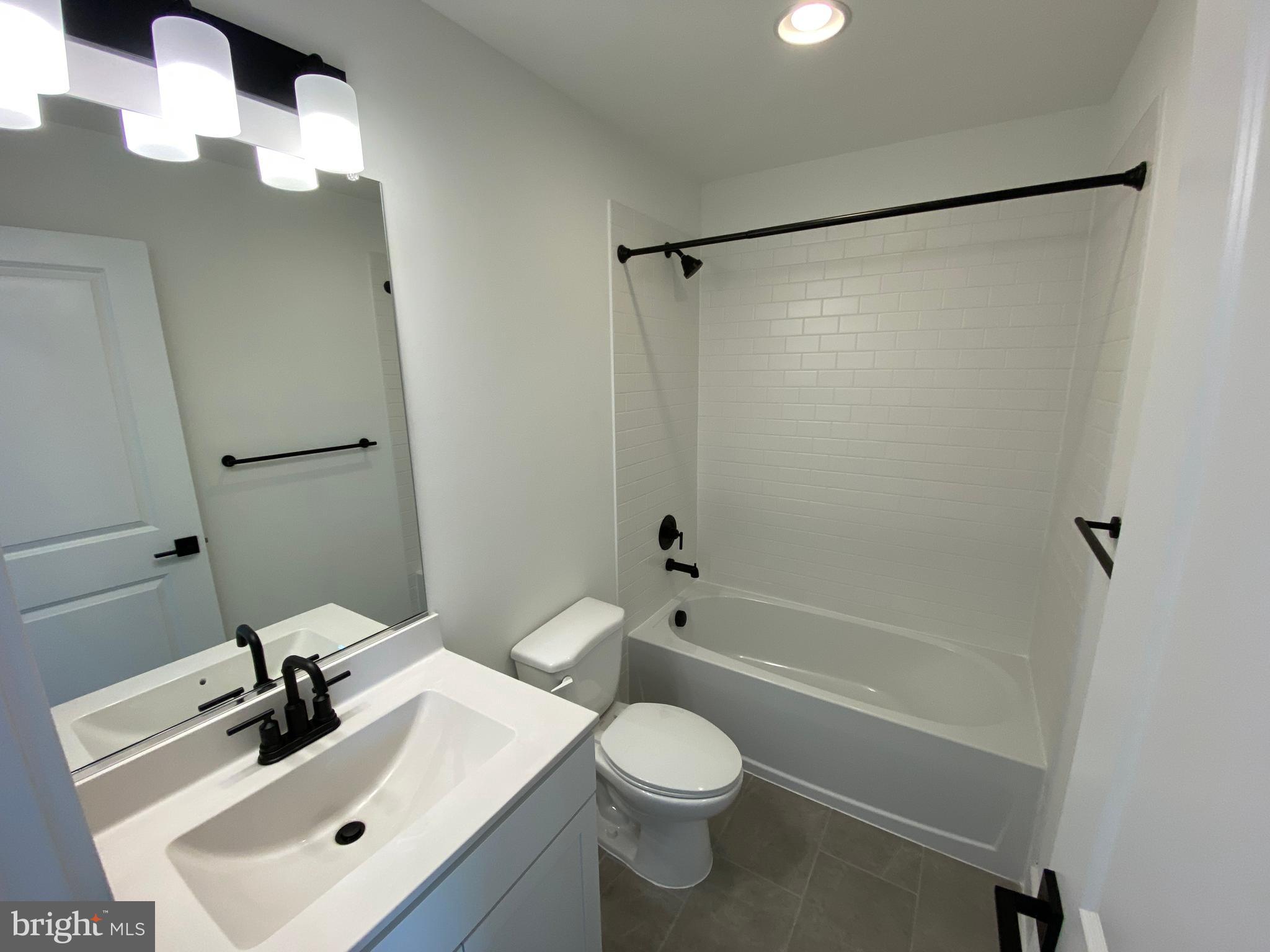 THE GROVE AT JACKSON VILLAGE - Residential Lease