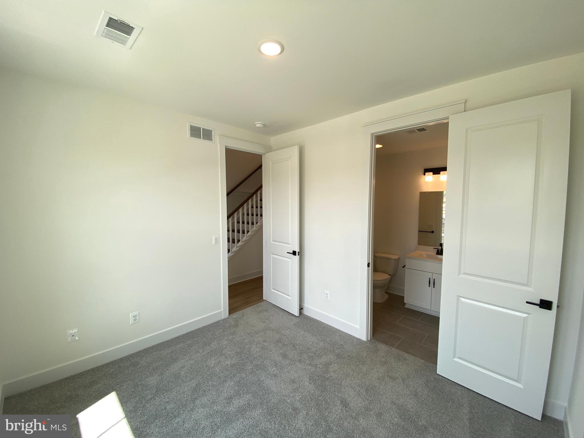 THE GROVE AT JACKSON VILLAGE - Residential Lease