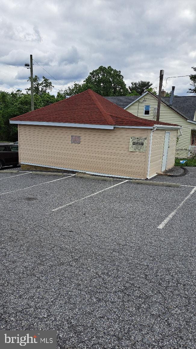 7701 BELAIR REAR GARAGE