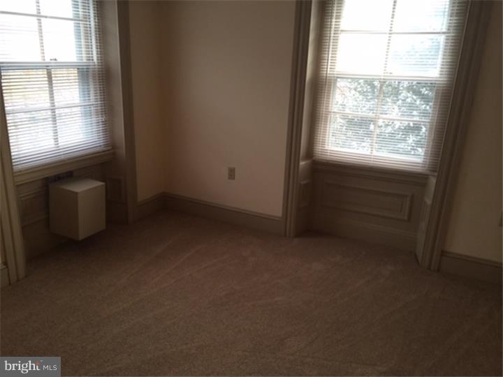 ART MUSEUM AREA - Residential Lease