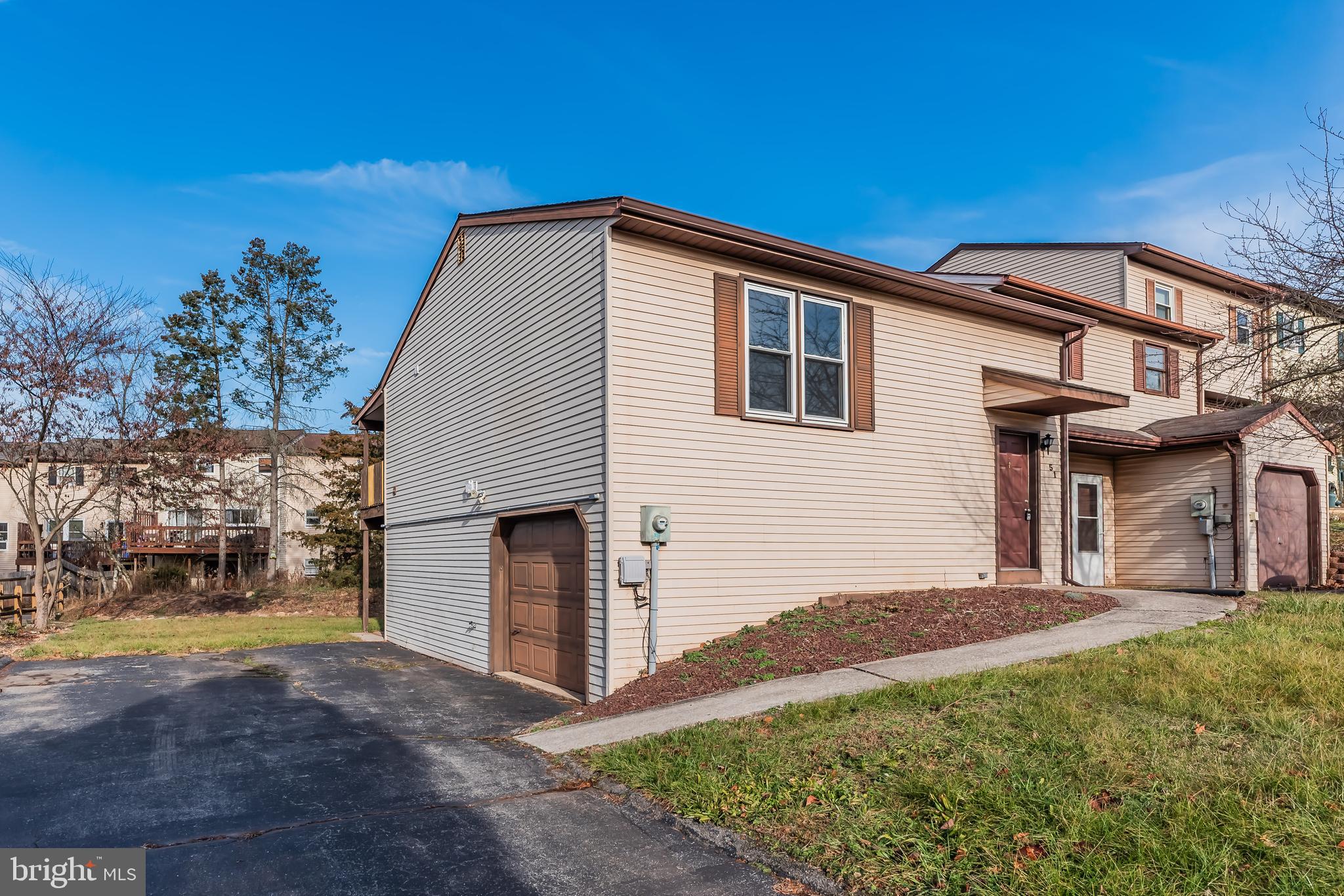 VALLEY GREEN - Residential