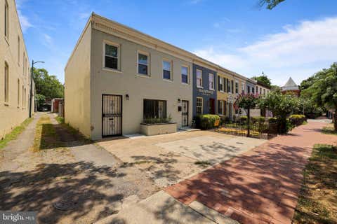 Photo of 313 8th Street NE, WASHINGTON, DC 20002 (MLS # DCDC2276546)