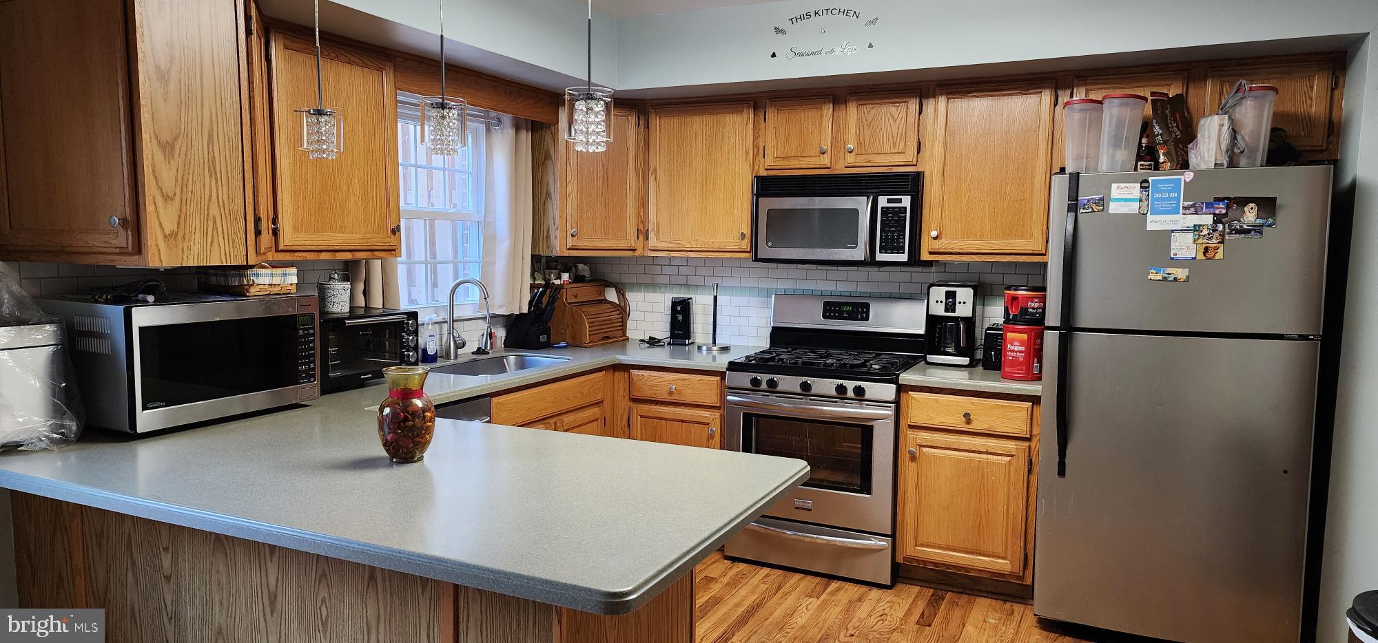 NORTH GATE TOWNE HOMES - Residential