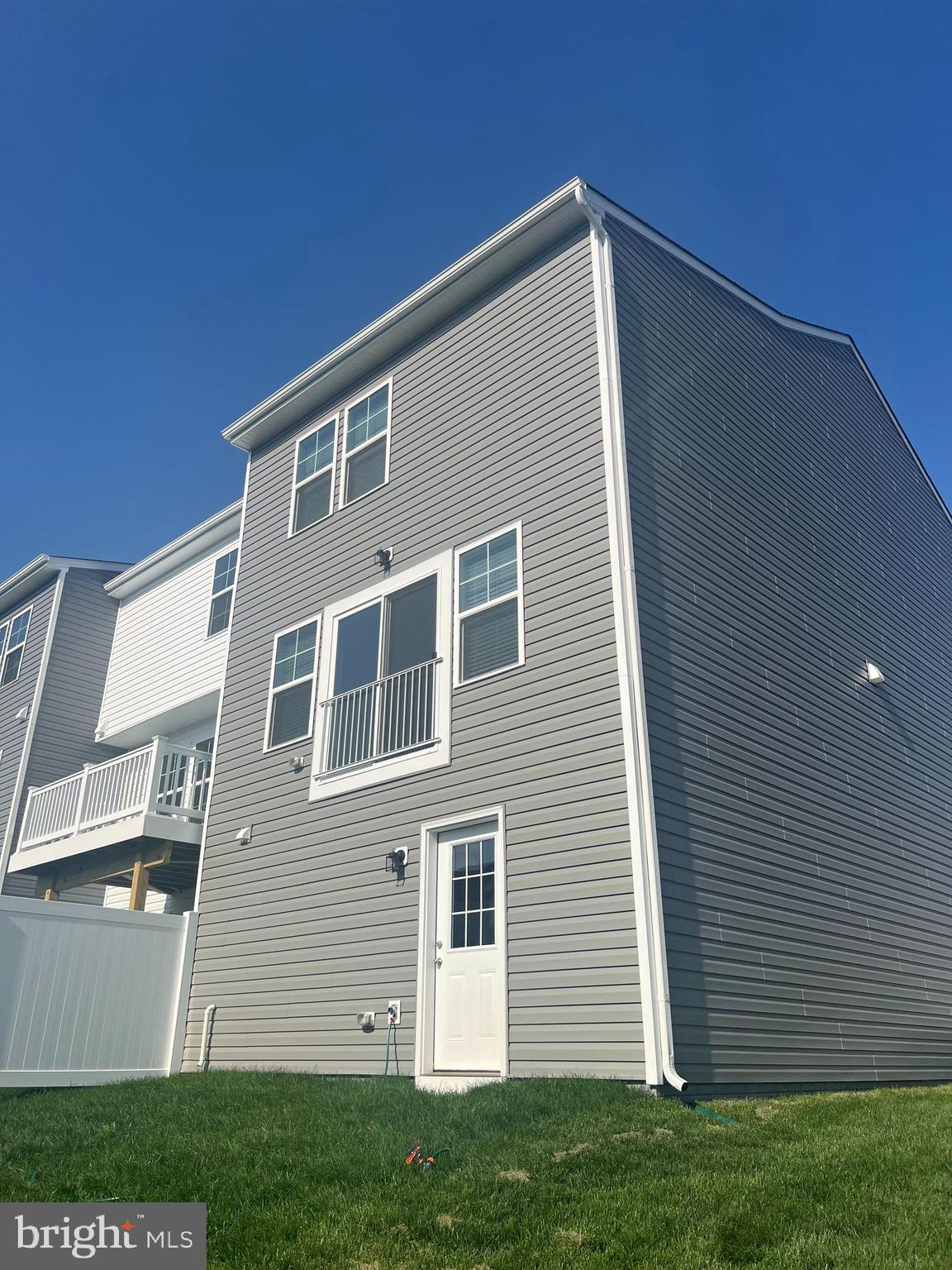 OVERLOOK AT RIVERSIDE TOWNHOMES - Residential Lease