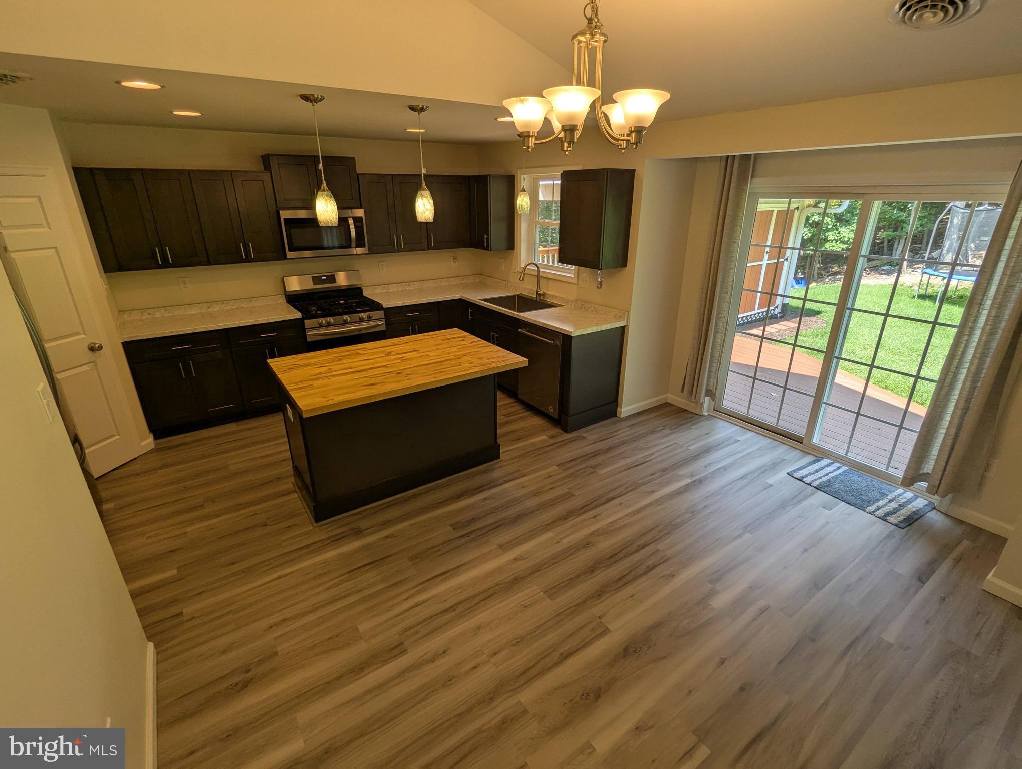 12748 ARIELLE LANE