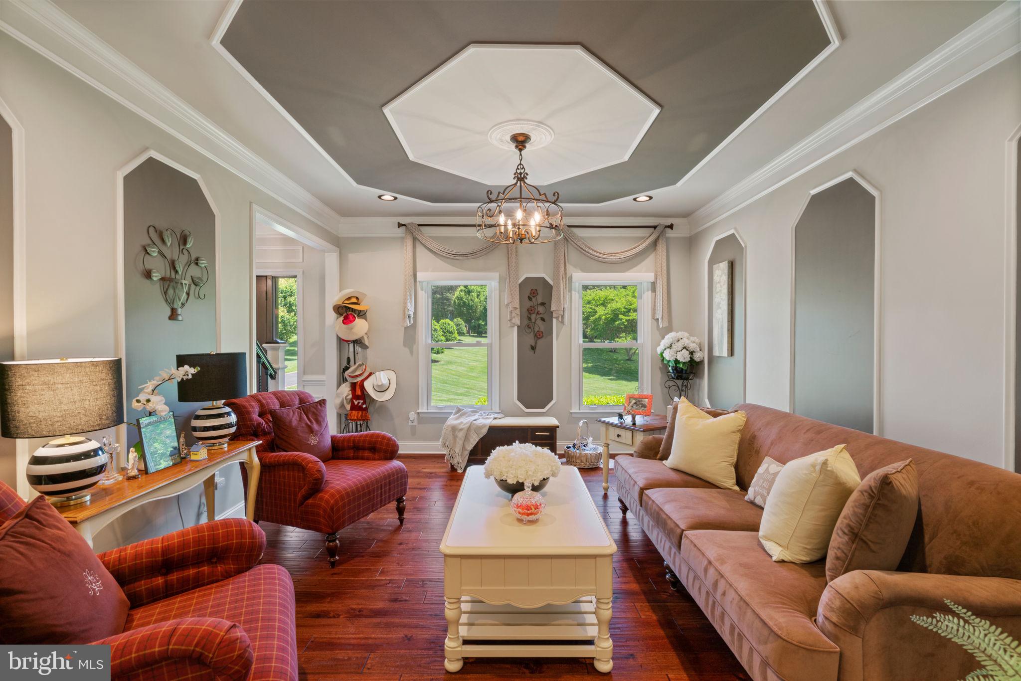 BARRINGTON OAKS - Residential