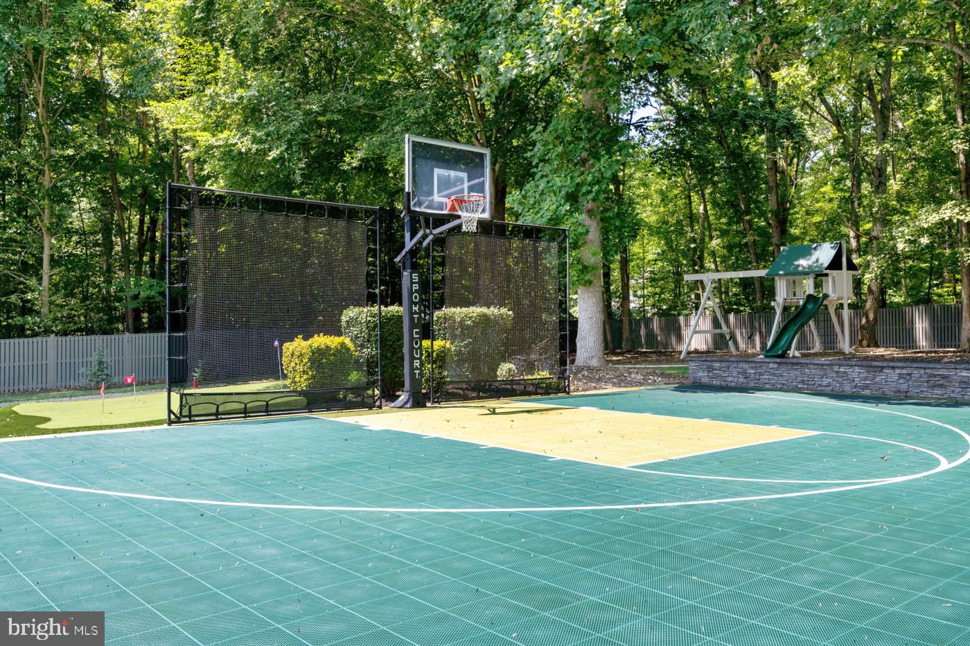 BARRINGTON OAKS - Residential