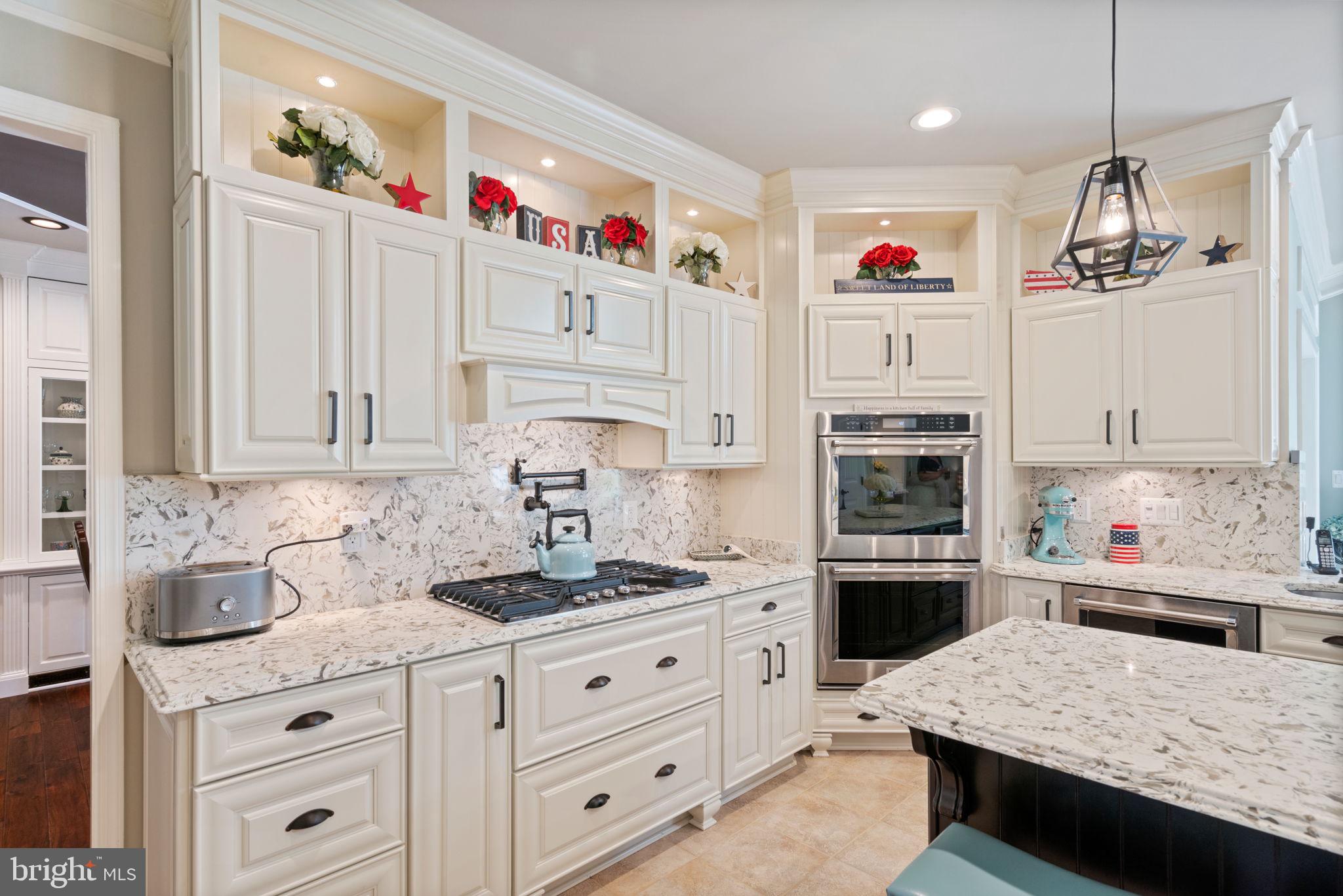 BARRINGTON OAKS - Residential