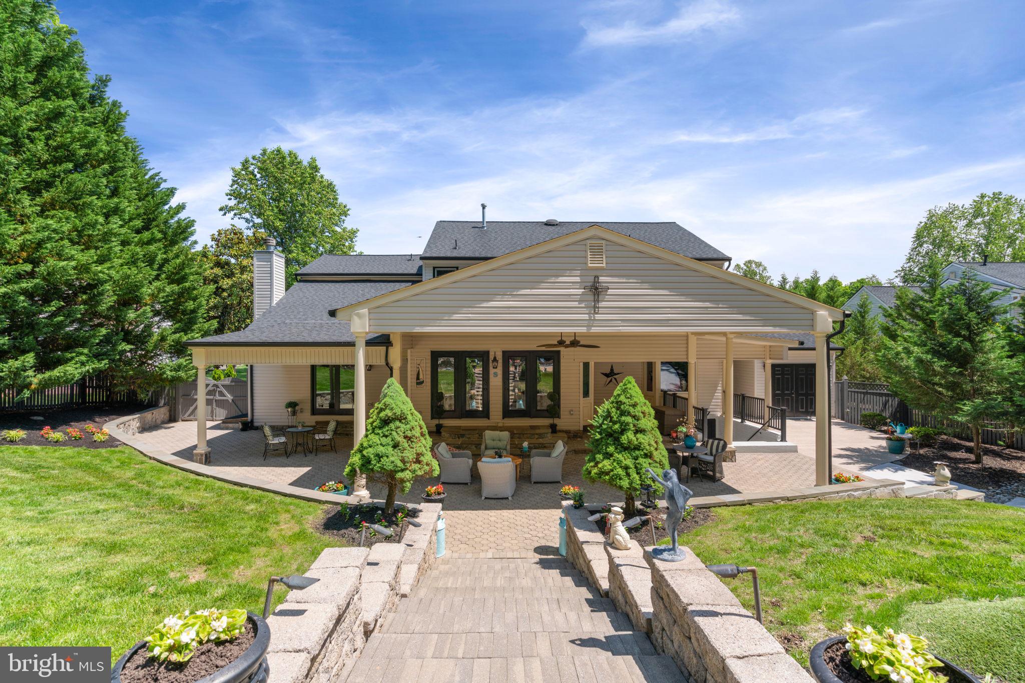 BARRINGTON OAKS - Residential