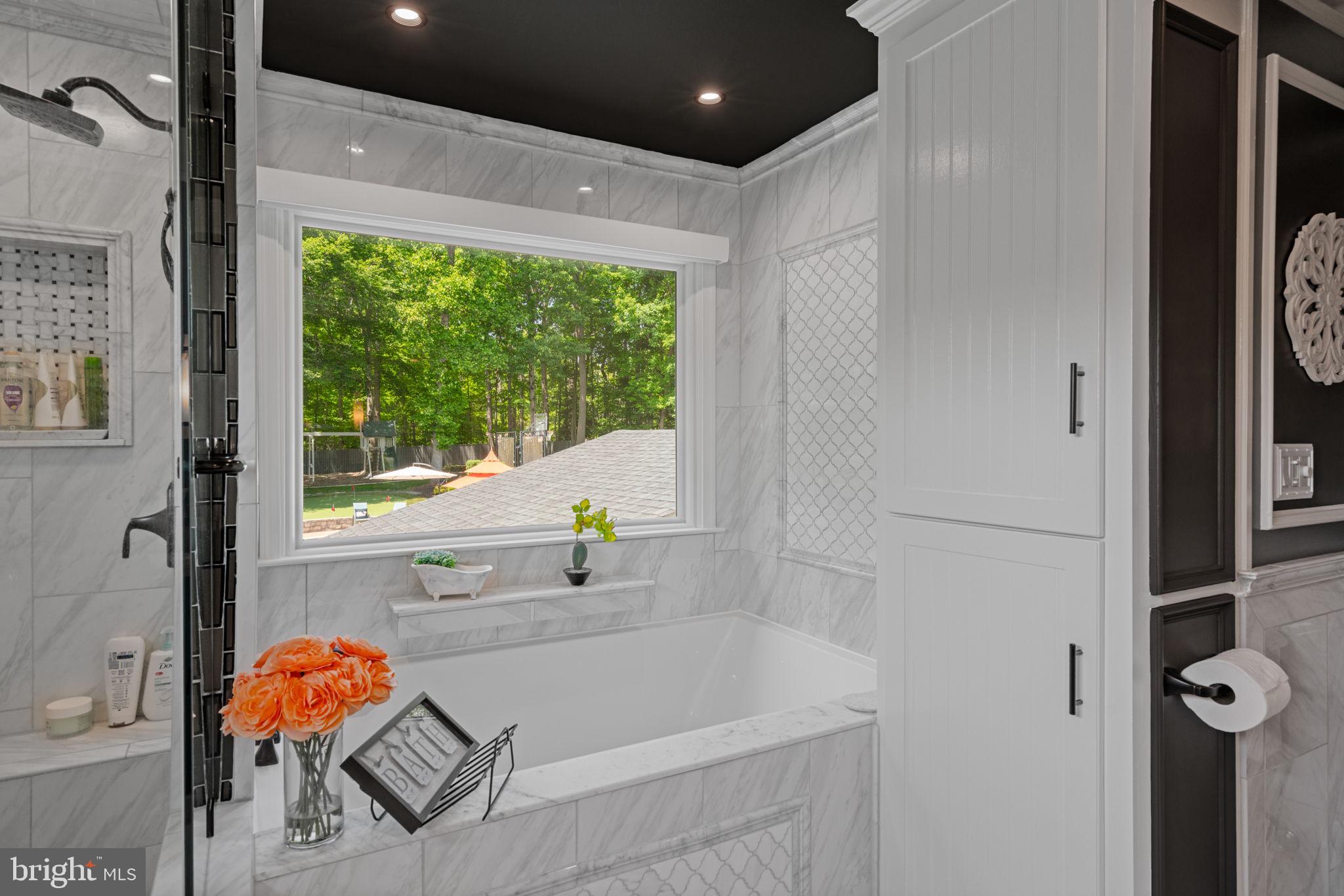 BARRINGTON OAKS - Residential