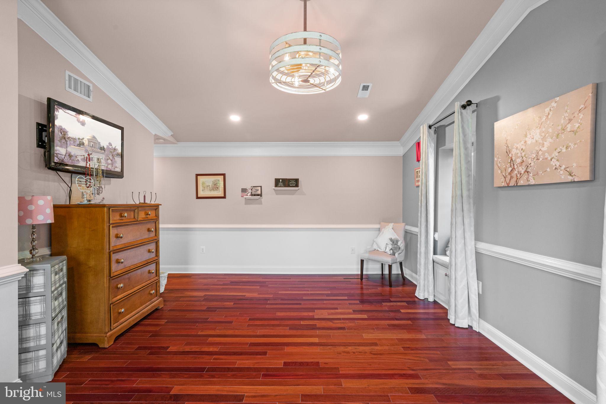 BARRINGTON OAKS - Residential