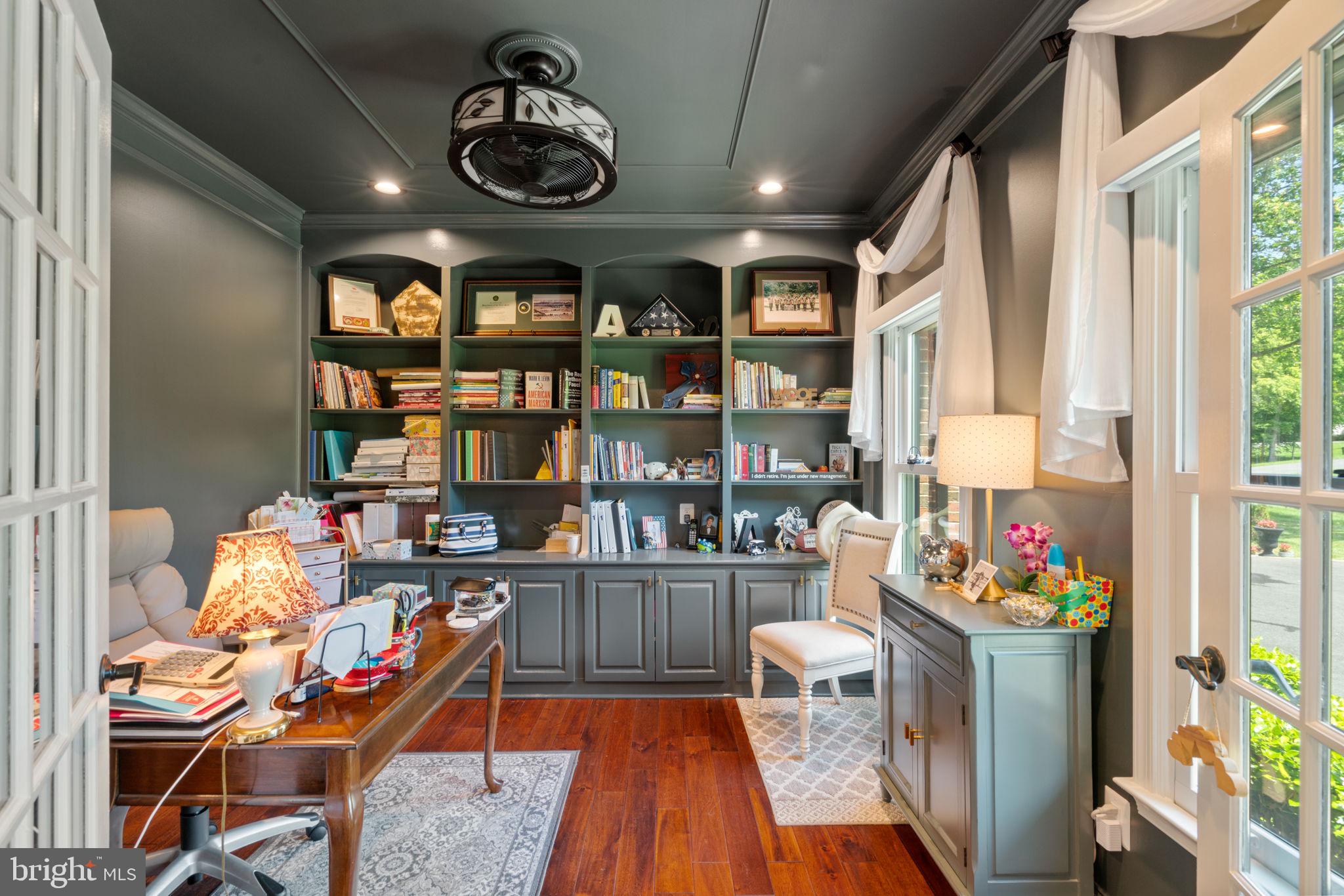 BARRINGTON OAKS - Residential