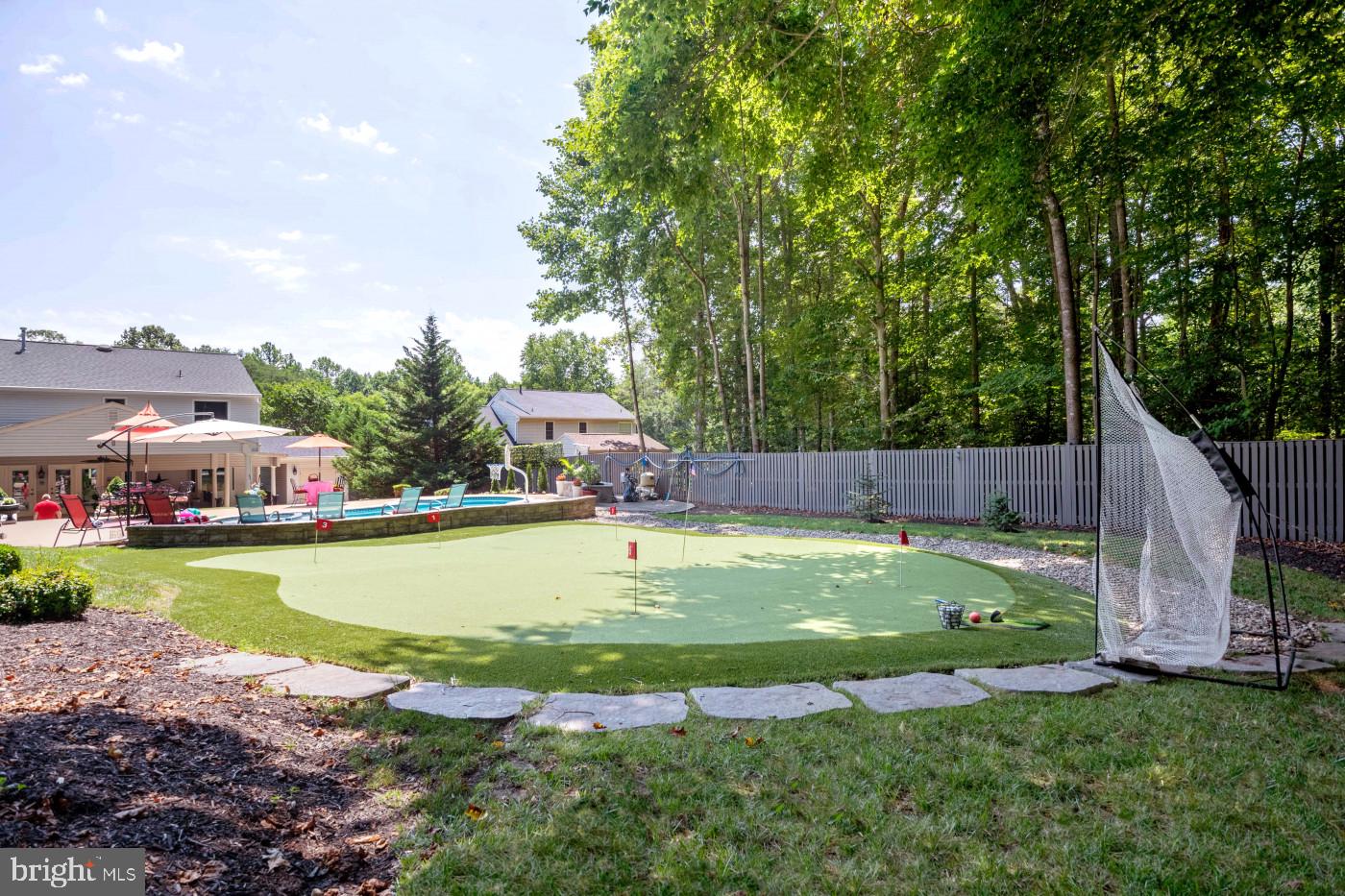 BARRINGTON OAKS - Residential