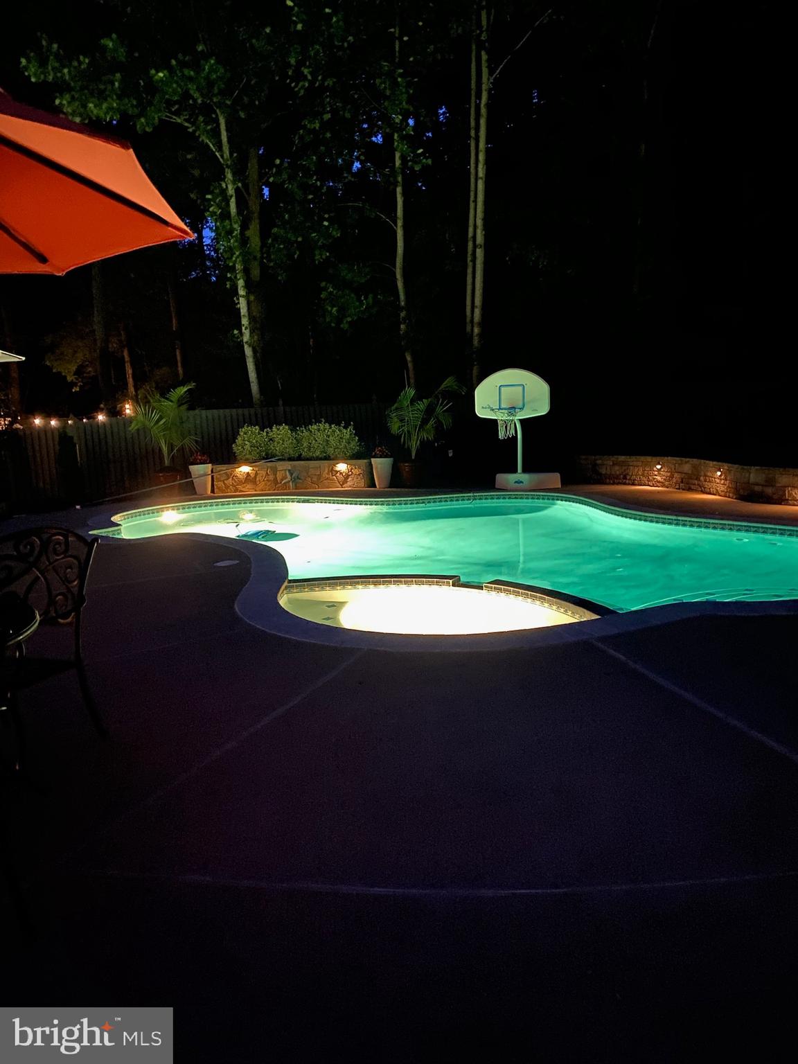 BARRINGTON OAKS - Residential