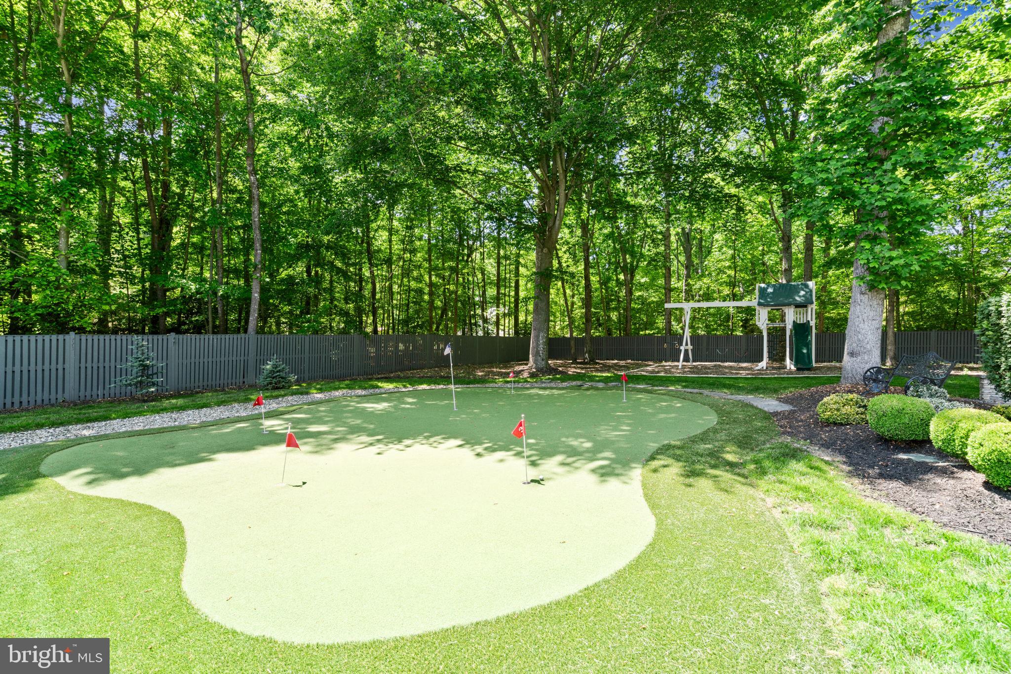 BARRINGTON OAKS - Residential