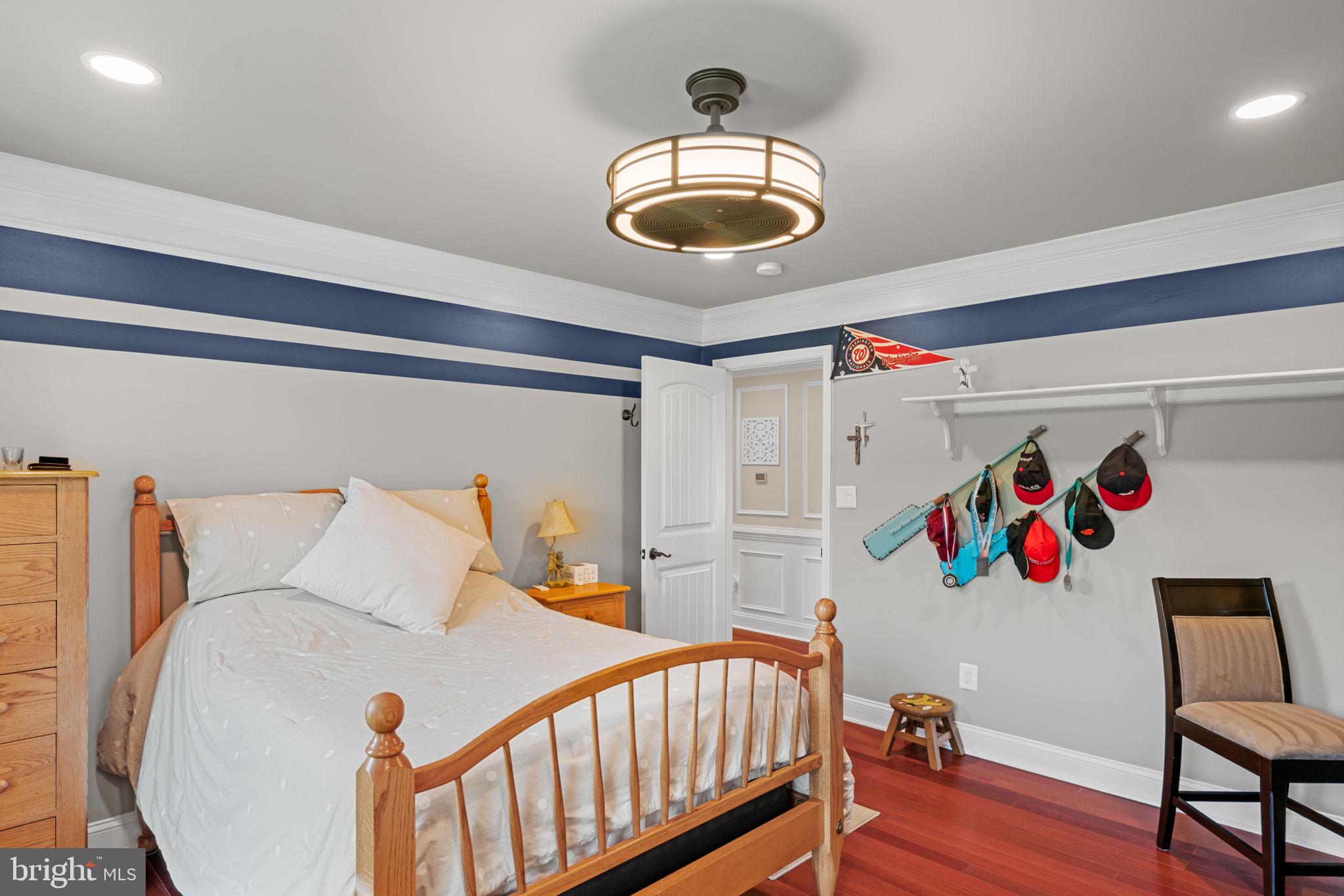 BARRINGTON OAKS - Residential