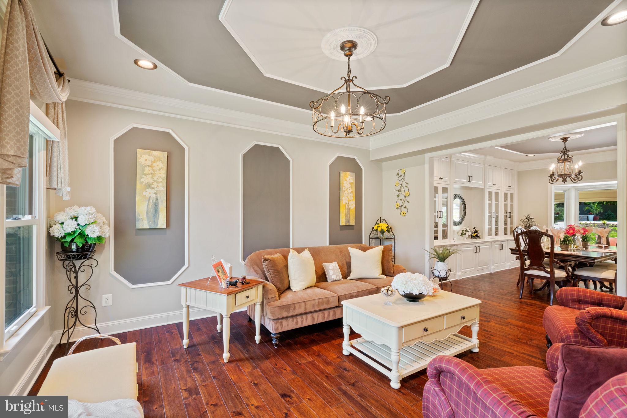 BARRINGTON OAKS - Residential